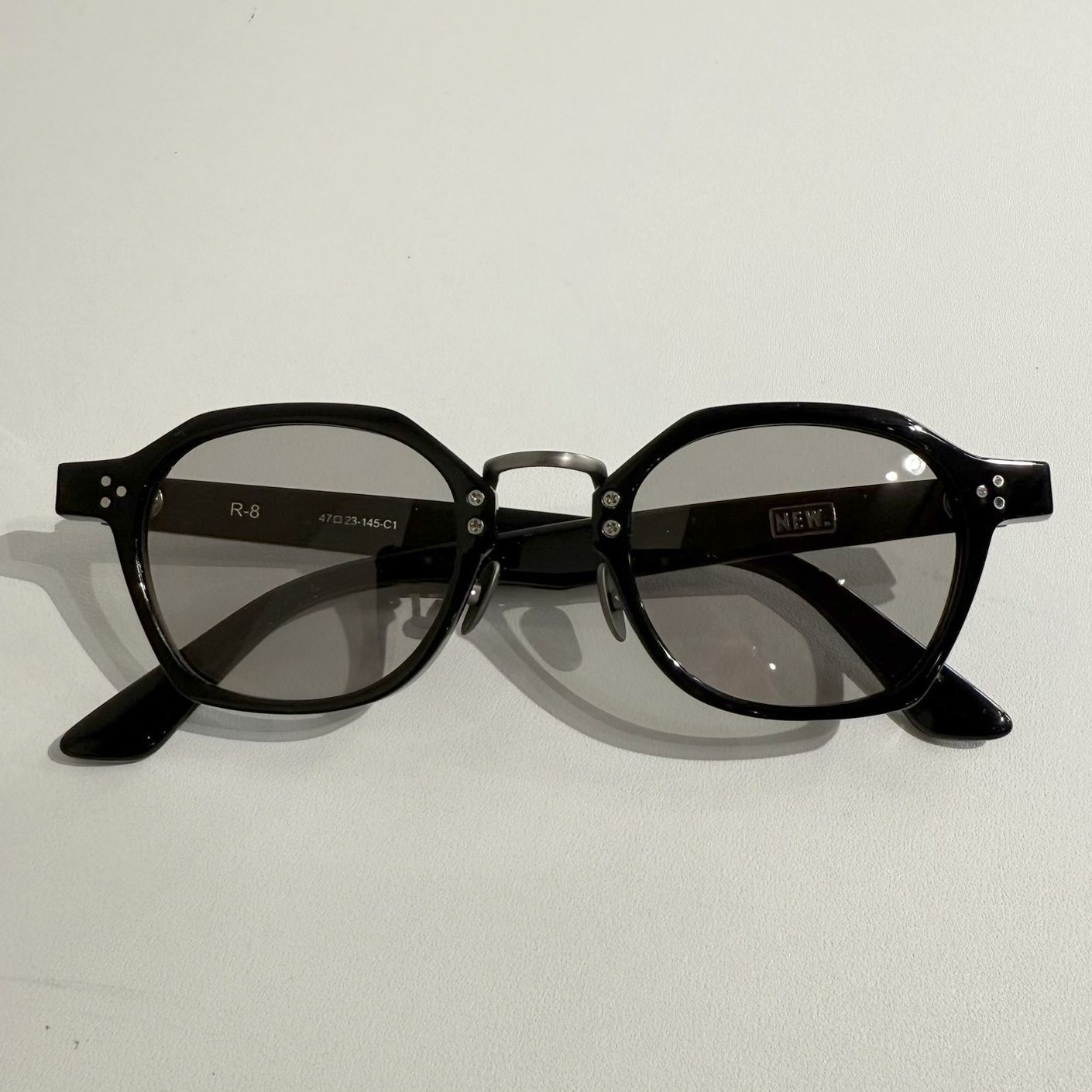 NEW. Revision R-8 / サングラス / ブラック