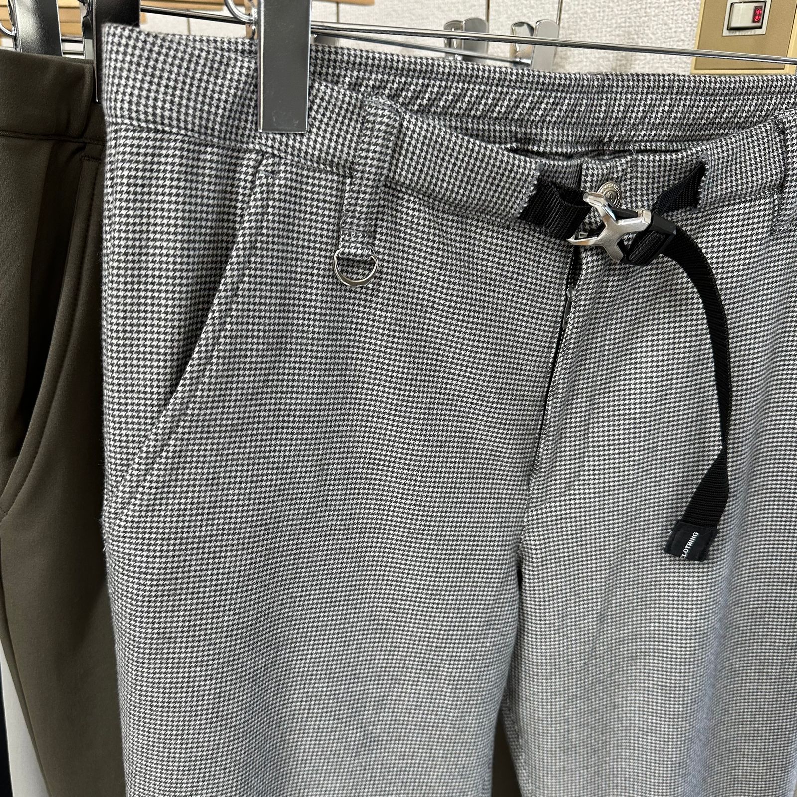 PAT WIDE EASY PANTS / RC30-ST-036 / ベルト付きテーパードワイドパンツ / 千鳥柄
