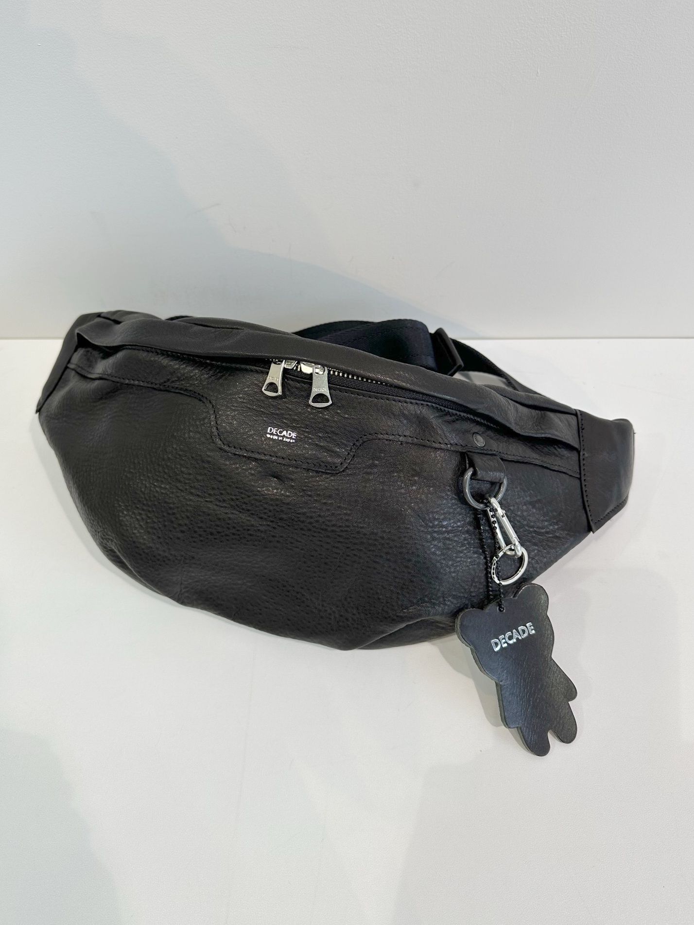 ディケード／DECADE バッグ ショルダーバッグ 鞄 メンズ 男性 男性用レザー 革 本革 ブラック 黒  DCD-00118 ボディバッグ ウォッシュ加工