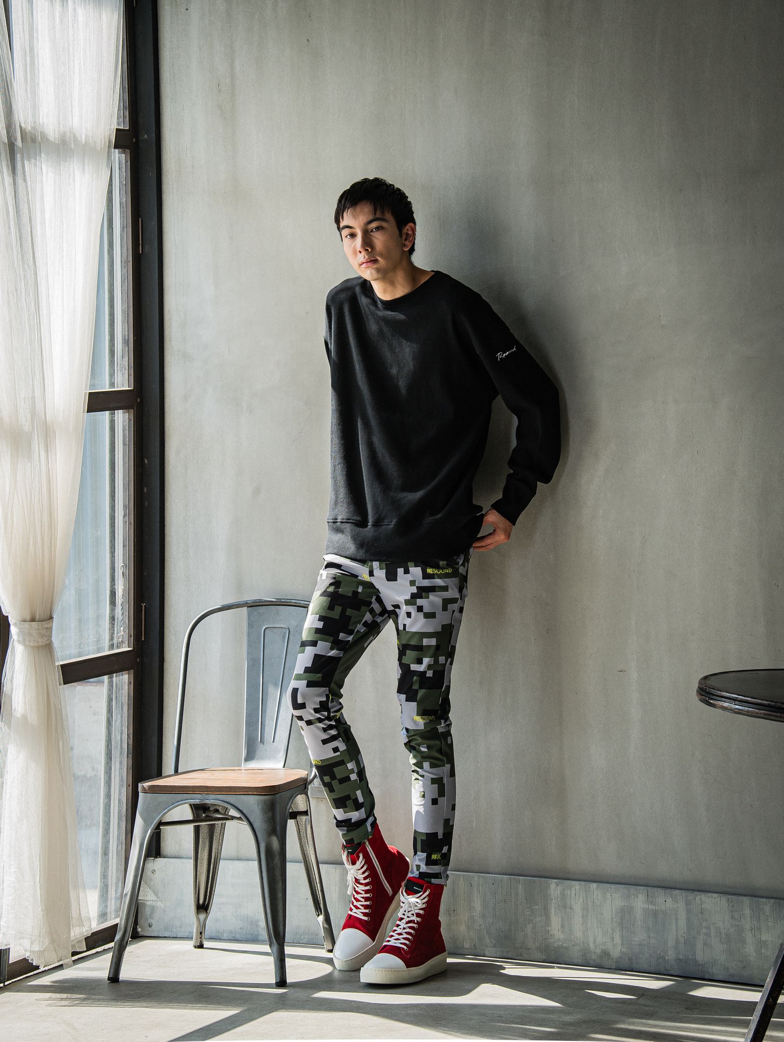 WAFFLE THERMAL LOOSE TRAINER / BASIC-CUT-002 / サーマルトレーナー / ブラック