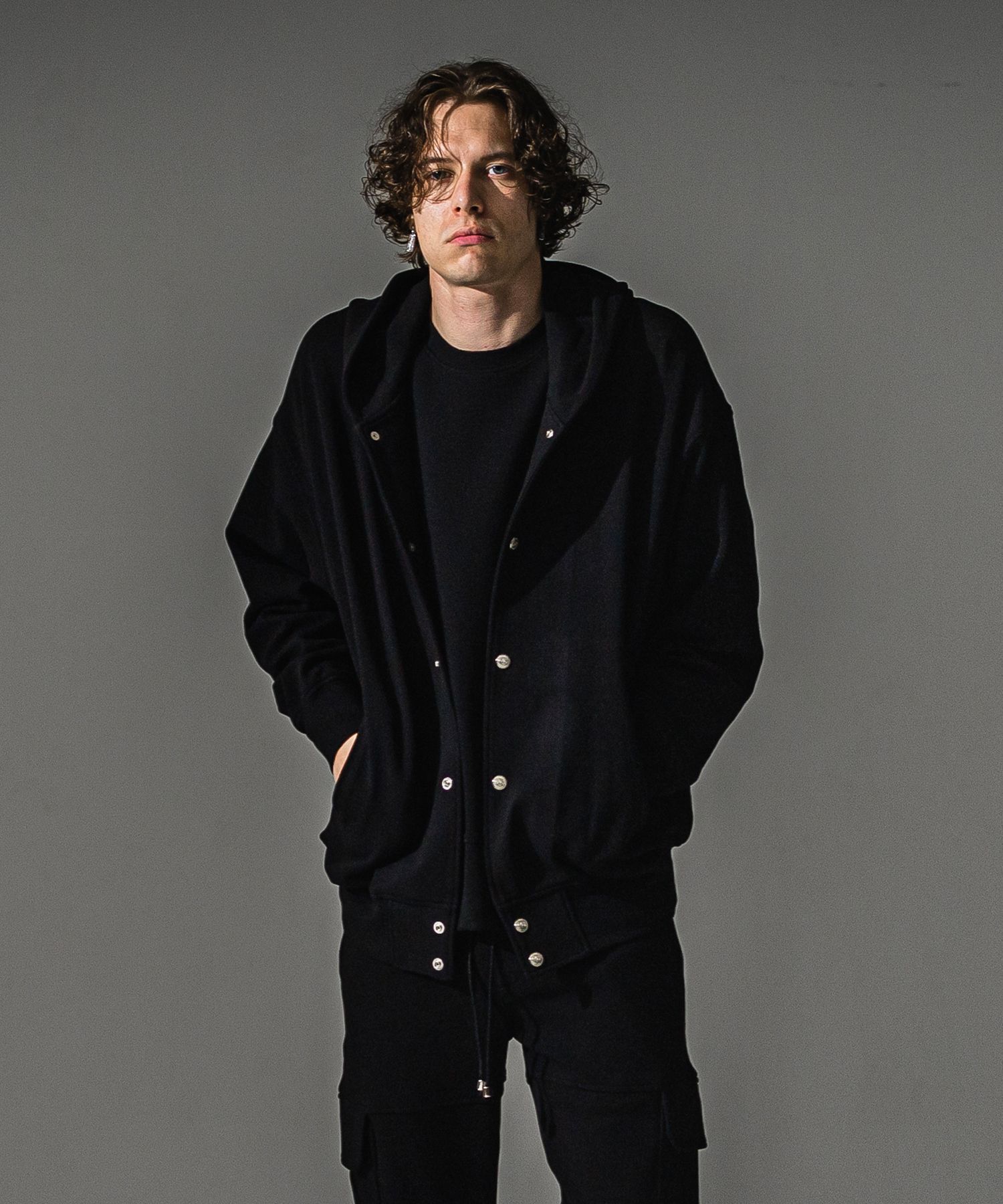 BLISTER VARSITY HOODIE / RC41-C-006 / ライトブリスターニットパーカースタジャン / ブラック (8月下旬入荷予定)