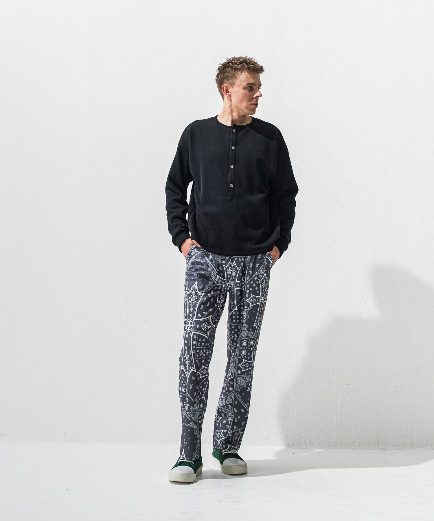 CHRIS EASY WIDE TUCK PANTS / RC42-ST-016WT / セミワイドタックパンツ / クロスグレー (1月上旬入荷予定)