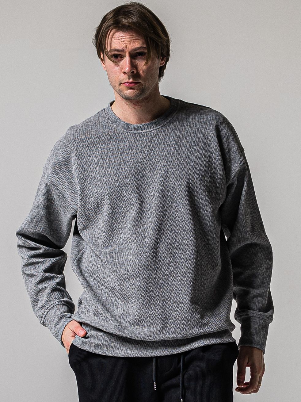 BLISTER TRAINER / RC39-C-004 / ブリスターニットトレーナー / グレー (1月中旬入荷予定)