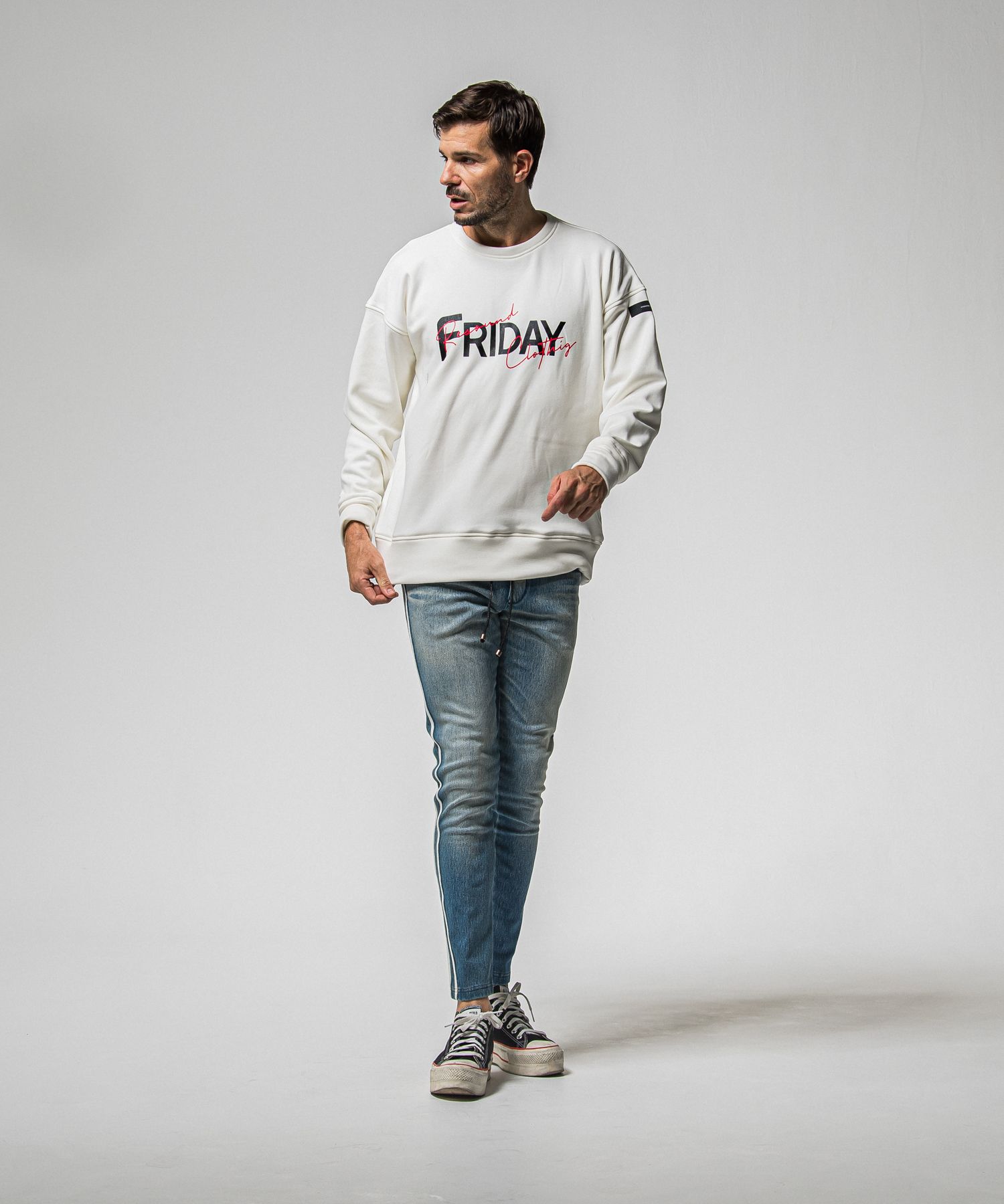 【FRIDAYコラボ】 FRIDAY OLD LOGO VELOURS FLEECE TRAINER / RCF1-C-003 / 裏起毛FRIDAYオールドロゴトレーナー / ホワイト (11月上旬入荷予定)