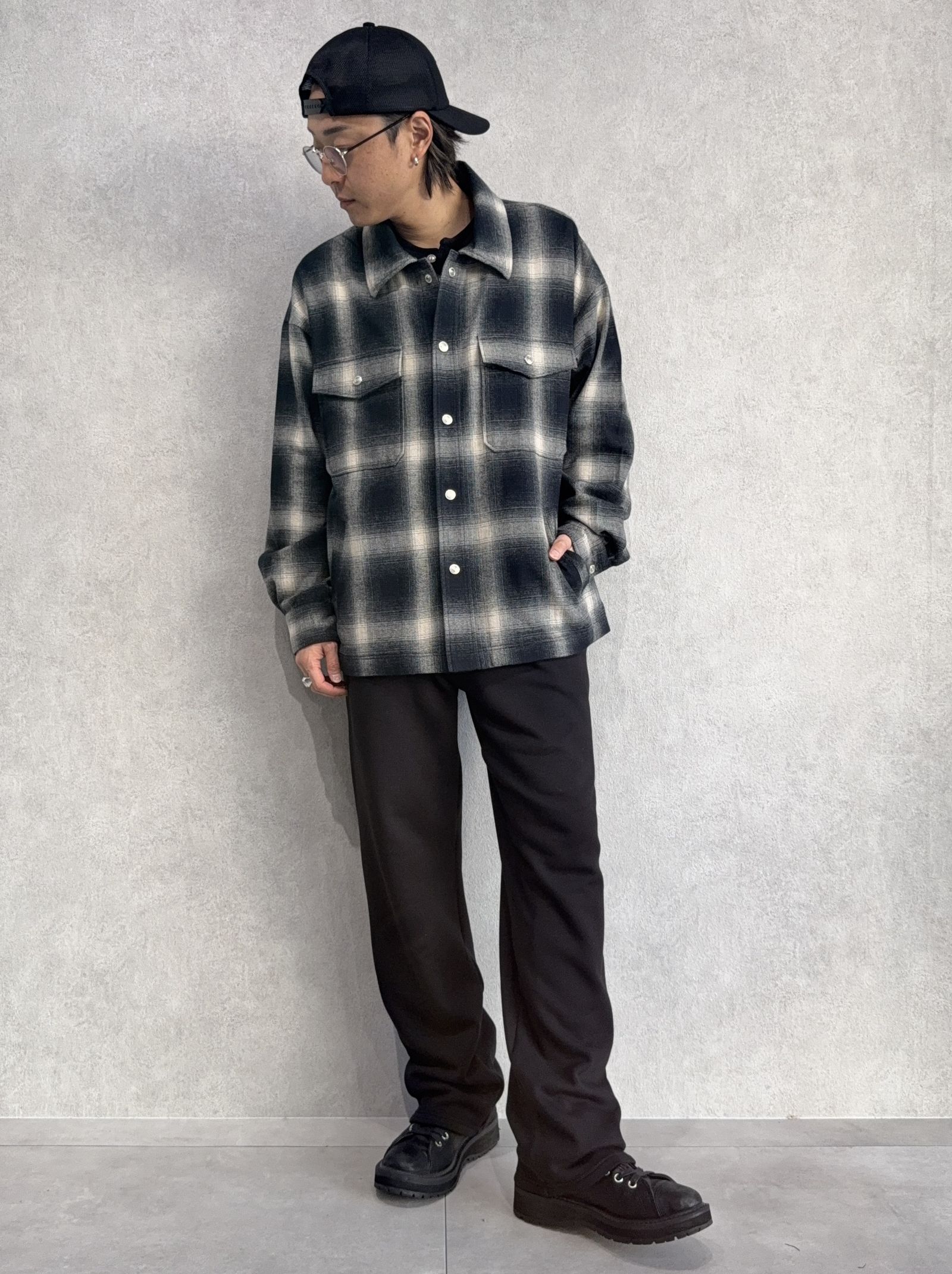 VELOURS FLEECE WIDE TUCK PANTS / RC38-ST-016HWT / 裏起毛スウェットワイドタックパンツ / ブラック