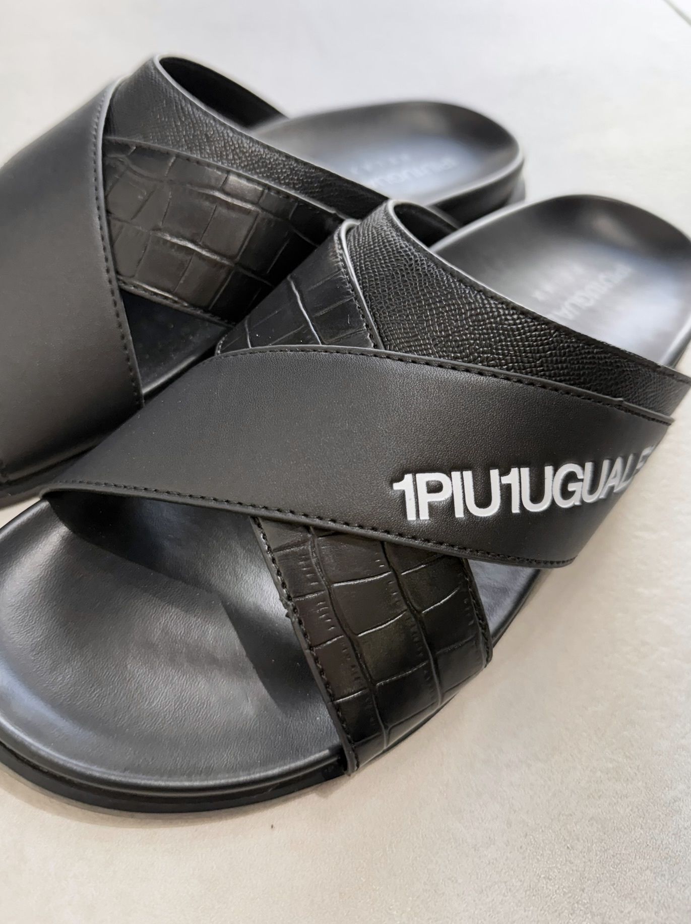 クロスストラップサンダル / usx-26003 / ブラック