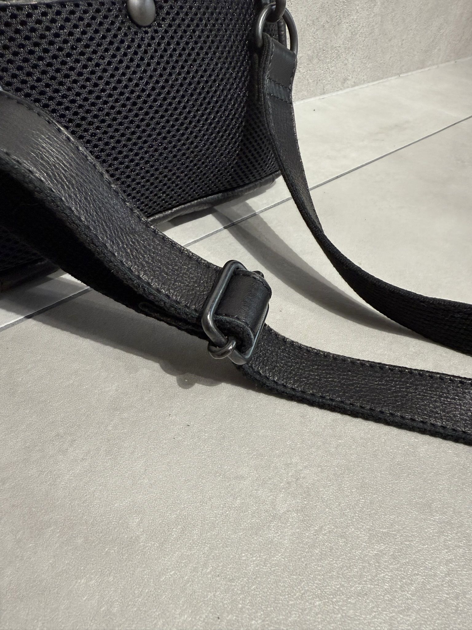 オイルドレザー ミニショルダーバッグ / DCD-01326B / ブラック×ブラック