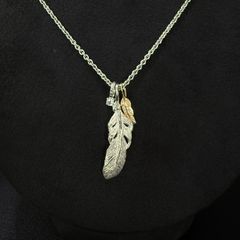 ラファエルペンダント / VLP186 / フェザーネックレス