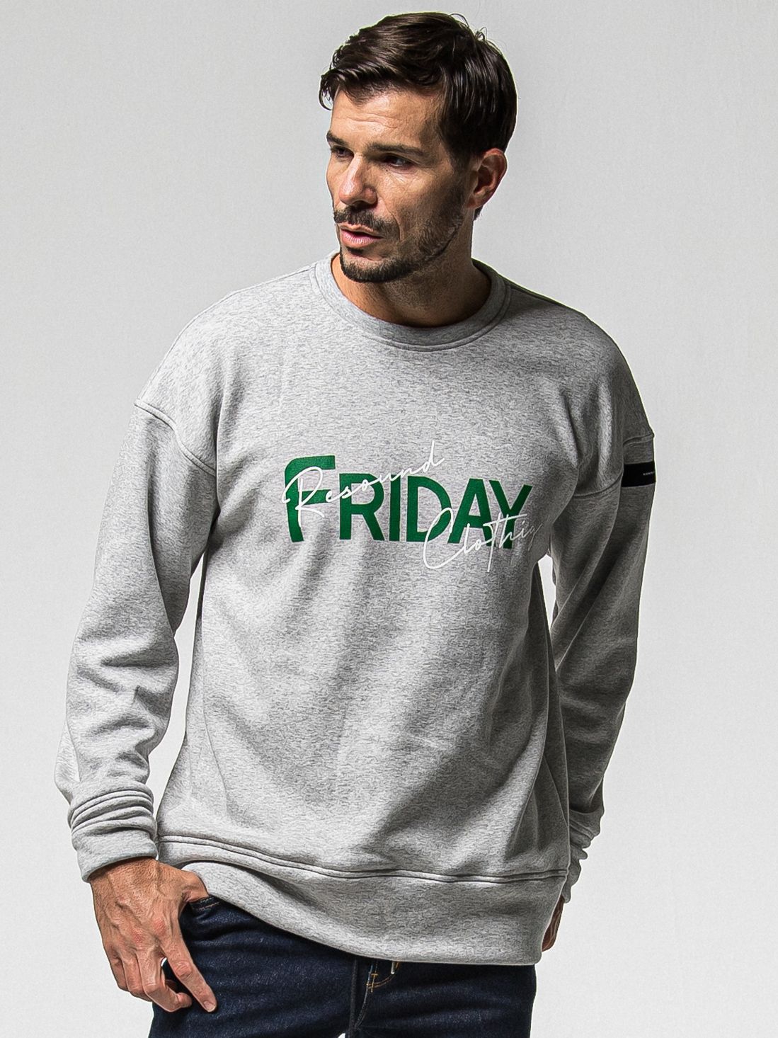 【FRIDAYコラボ】 FRIDAY OLD LOGO VELOURS FLEECE TRAINER / RCF1-C-003 / 裏起毛FRIDAYオールドロゴトレーナー / グレー (11月上旬入荷予定)