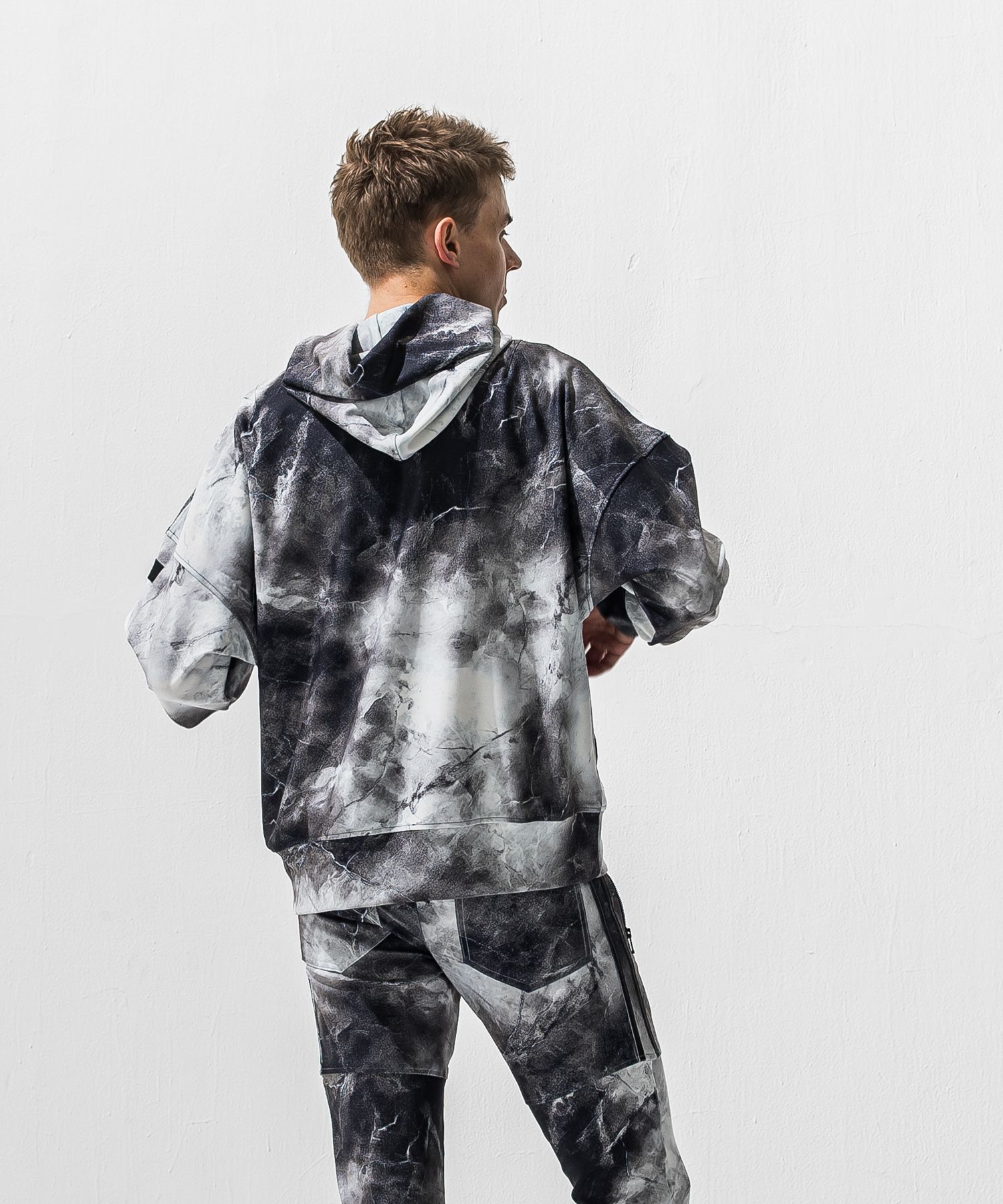OVER HOODIE / RC42-C-011 / プルオーバーパーカー / マーブルブラック (1月上旬入荷予定)