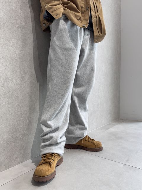 ベージュな感じのRESOUND新作コーデ