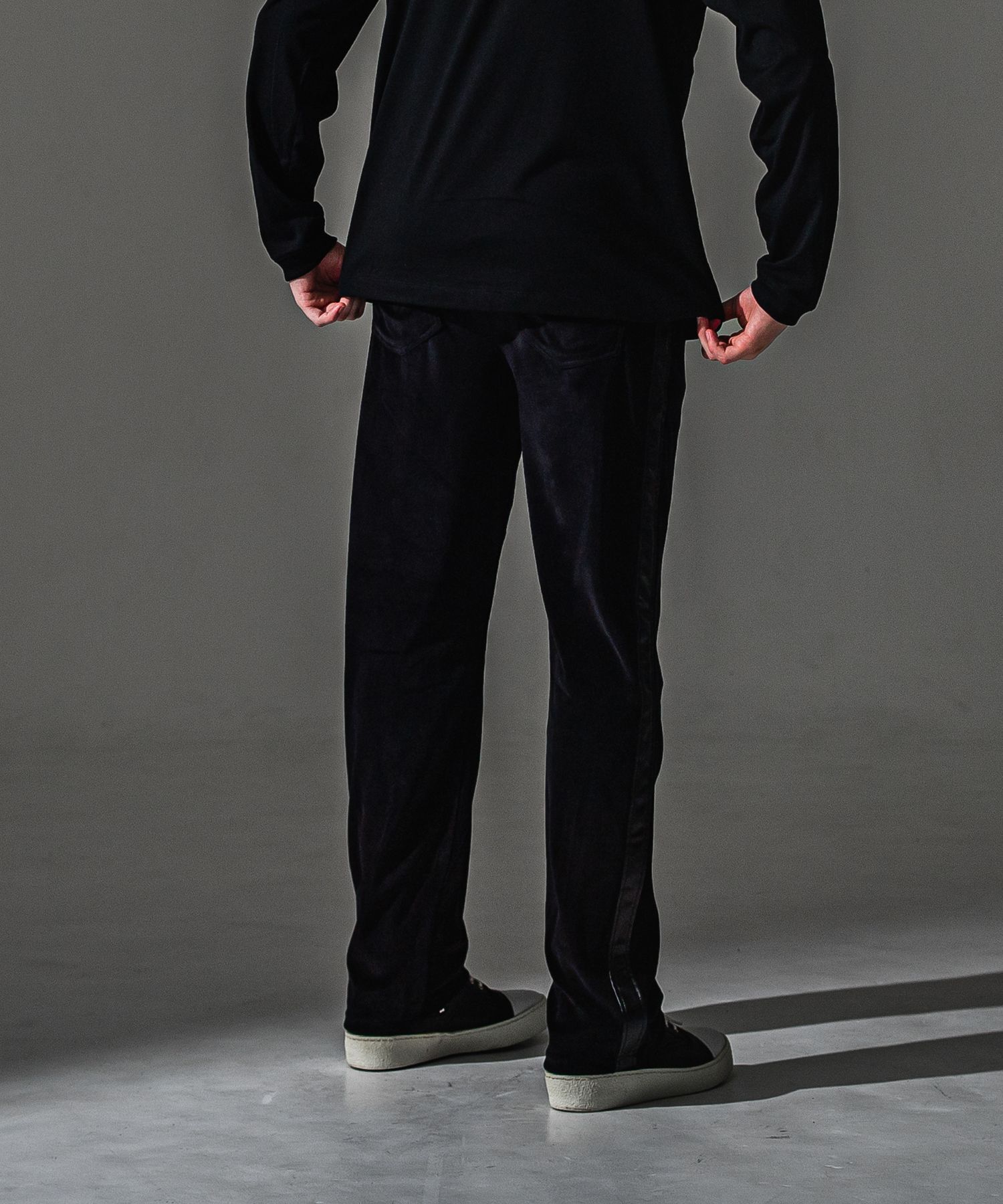VELOUR SEMIWIDE TUCK PT / RC41-ST-044 / ベロアセミワイドタックパンツ / ブラック (9月中旬入荷予定)