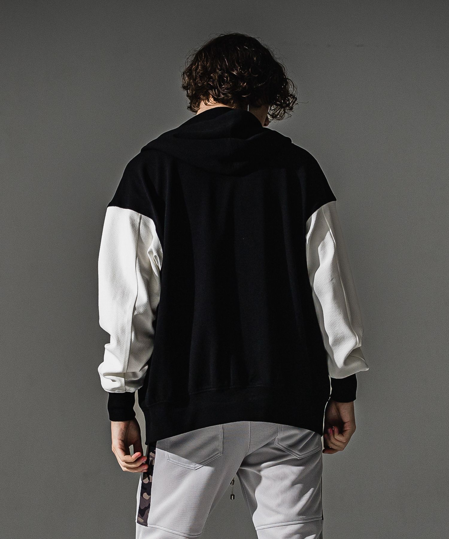BLISTER VARSITY HOODIE / RC41-C-006 / ライトブリスターニットパーカースタジャン / ブラック×ホワイト (8月下旬入荷予定)
