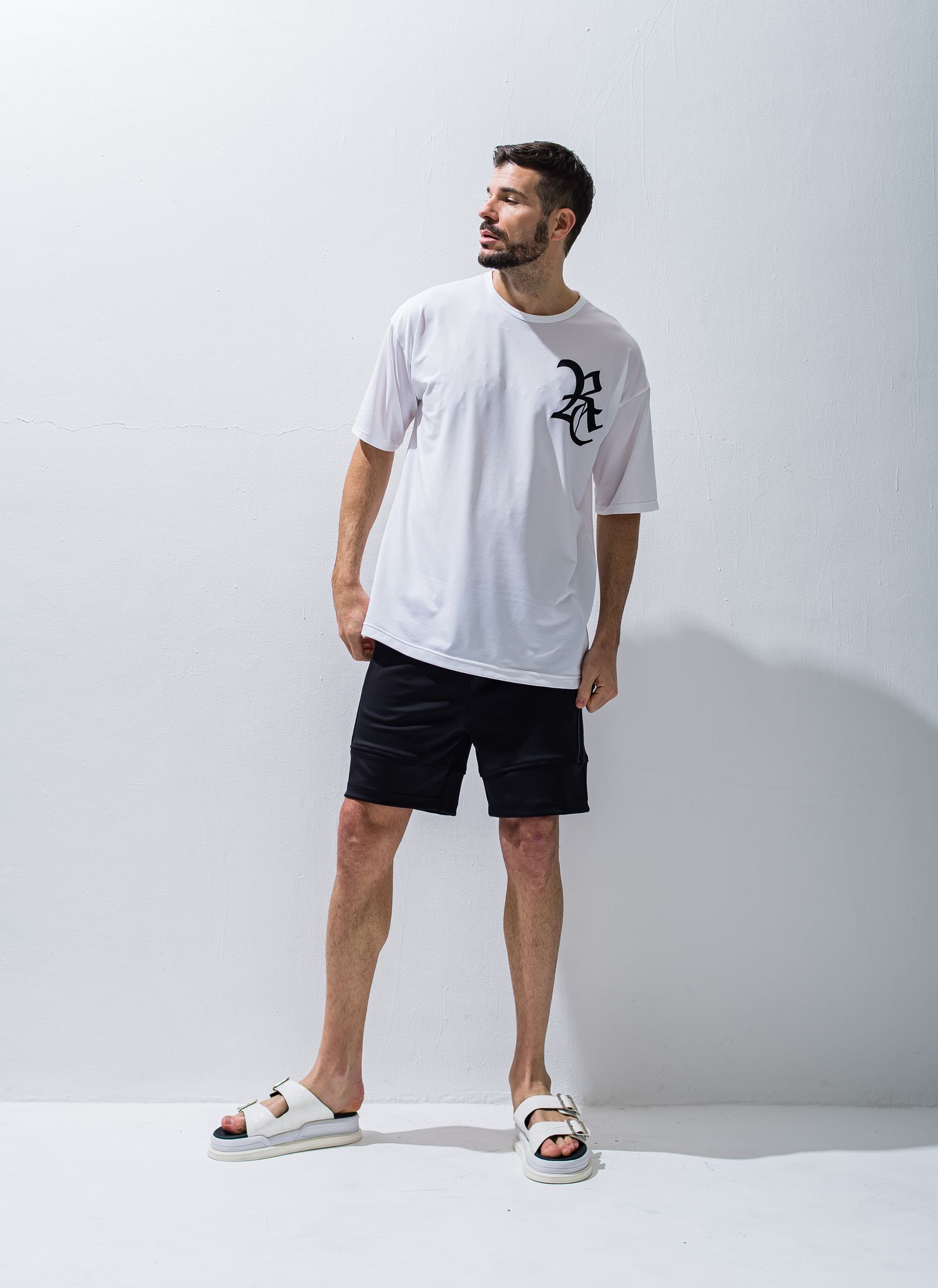 TYLER LINE SHORTS / RC28-HP-001 / 斜めラインハーフパンツ / ブラック