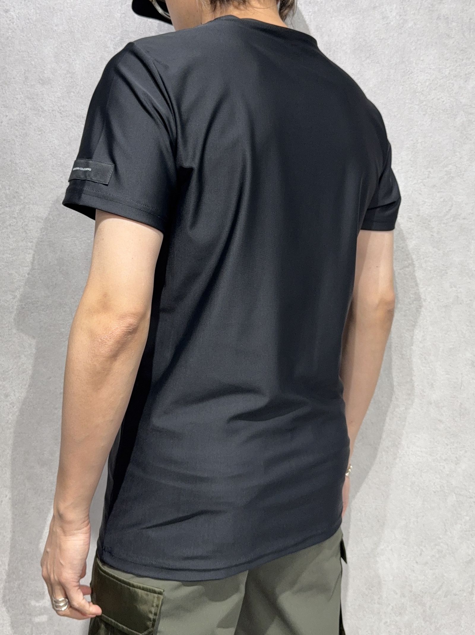 HANDWRITING RUSH BASIC T / RC36-T-013 / ハンドライティングロゴラッシュガードTシャツ / ブラック