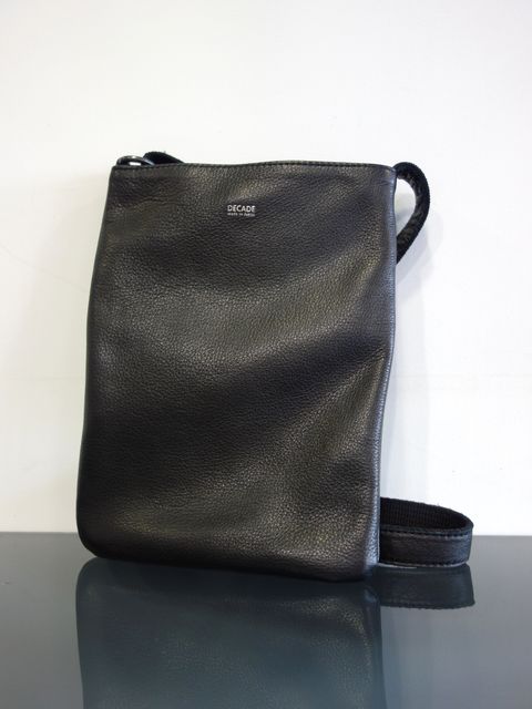 オイルドカウレザー ミニショルダーバッグ / DCD-01395 / ブラック