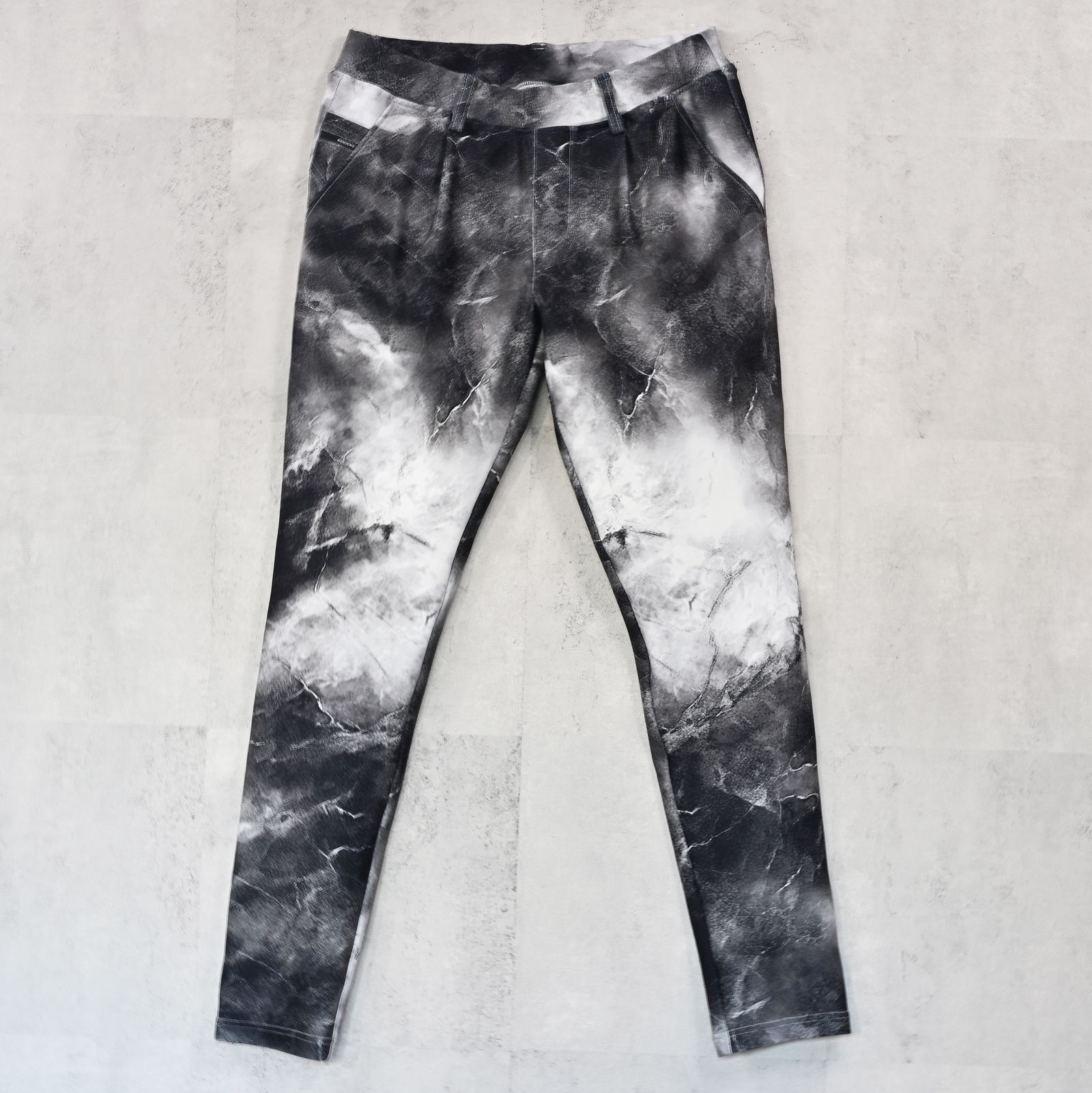 CHRIS EASY TUCK PANTS / RC42-ST-016T / イージータックパンツ / マーブルブラック (1月上旬入荷予定)