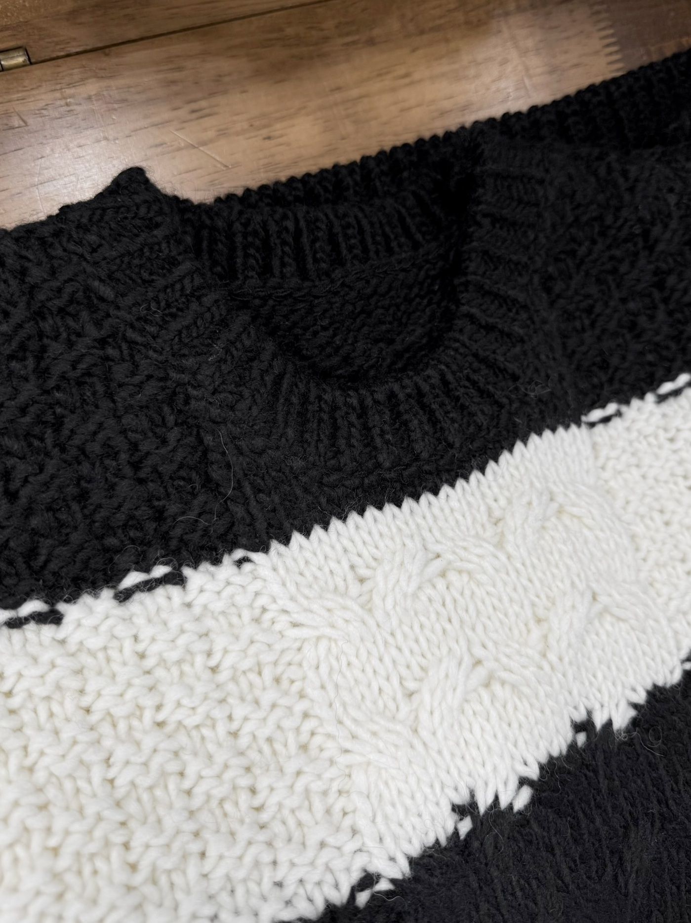 CABLE LAW SWEATER / RC42-K-002 / ケーブルニット / ブラック×ホワイト (10月下旬入荷予定)