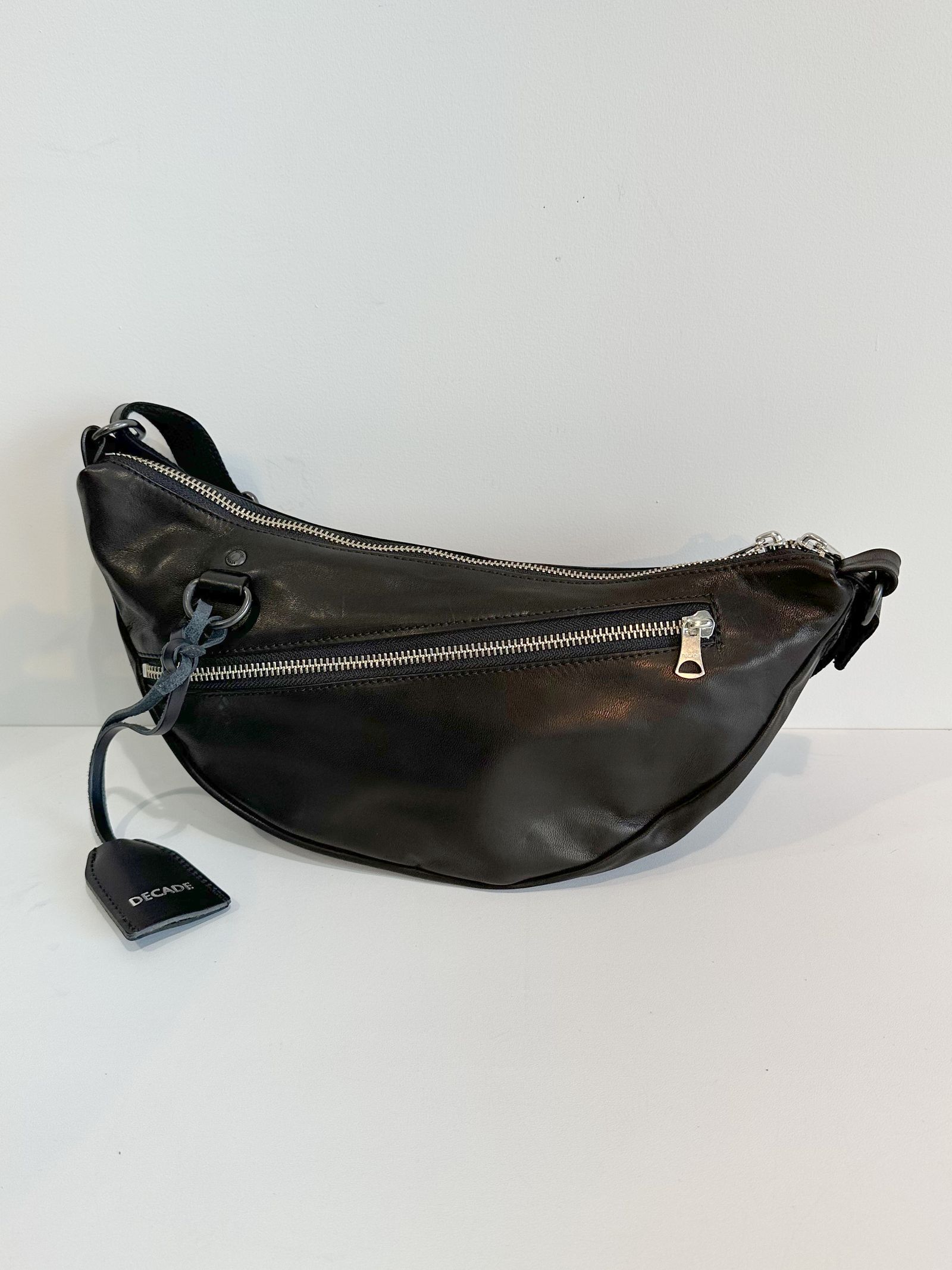 ディケード／DECADE バッグ ショルダーバッグ 鞄 メンズ 男性 男性用レザー 革 本革 ブラック 黒  DCD-00118 ボディバッグ ウォッシュ加工