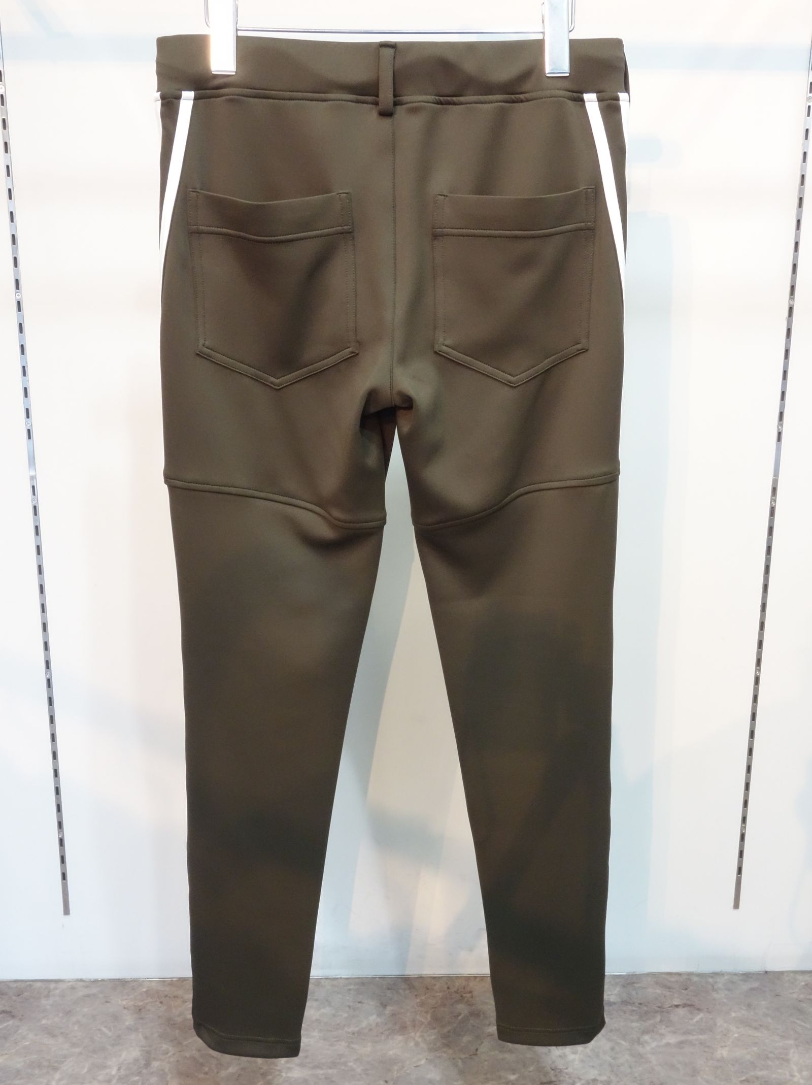 【送料&関税込】Khaite Lenn Pant Lenn Pant in Black Satin – KHAITE