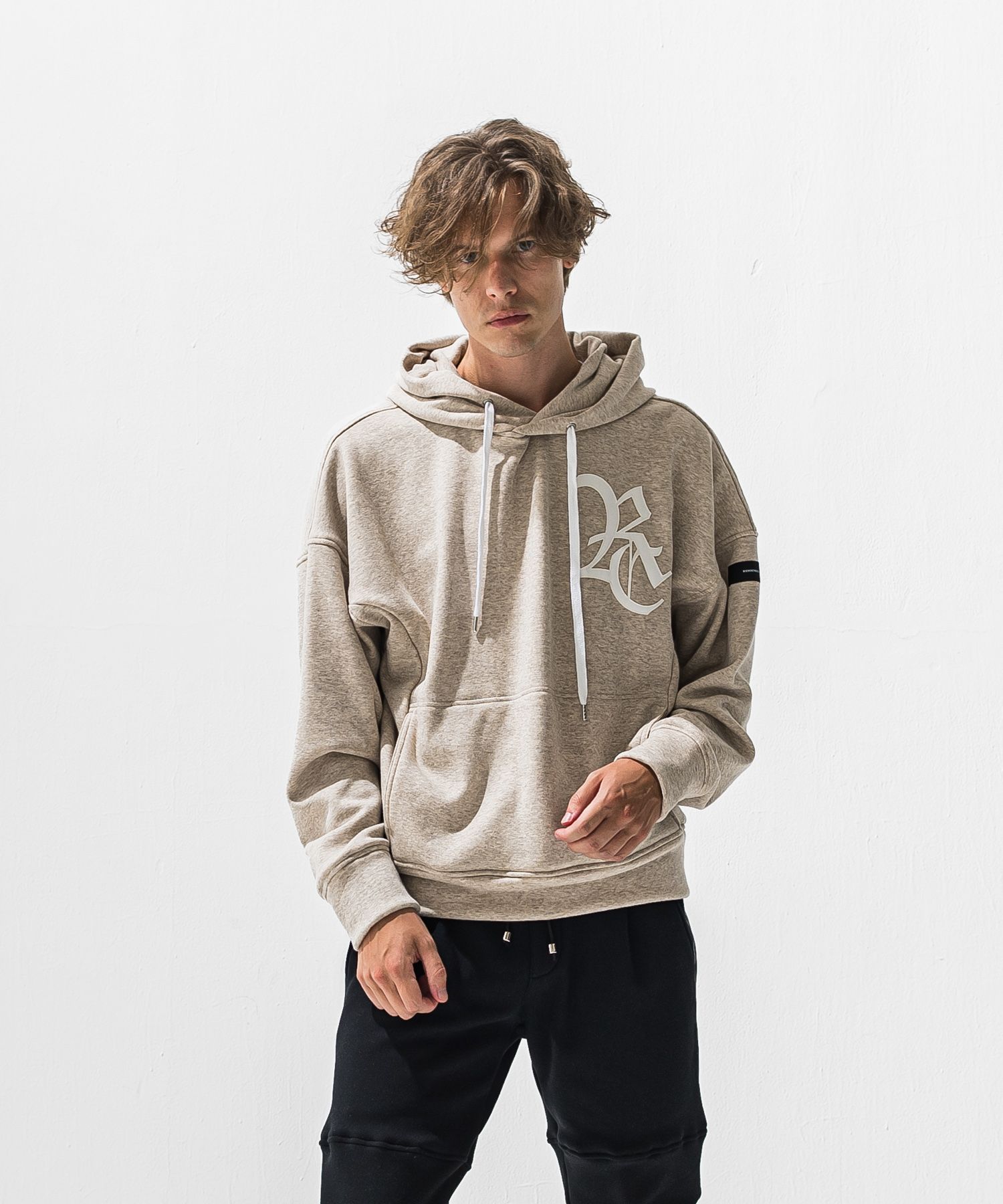 RC VELOURS FLEECE HOODIE / RC42-C-008 / 裏起毛RCロゴプルオーバーパーカー / ベージュ (11月上旬入荷予定)