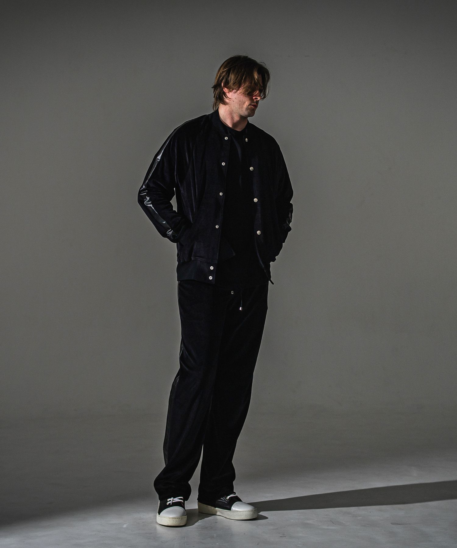 VELOURS VARSITY / RC41-C-005 / ベロアトラックスタジャン / ブラック (9月中旬入荷予定)