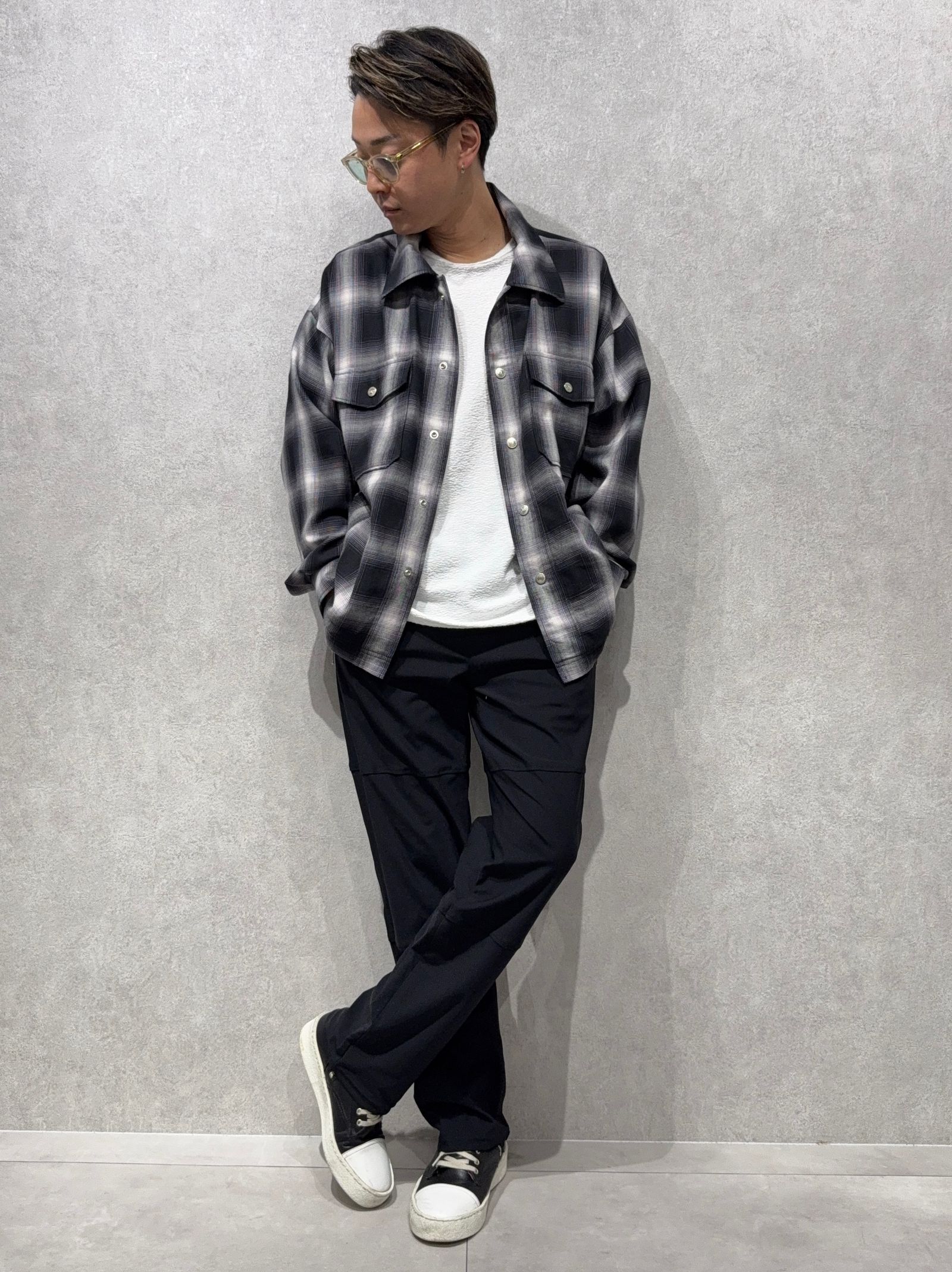 RESOUND新作チェックシャツ×ワイドラインパンツコーデ
