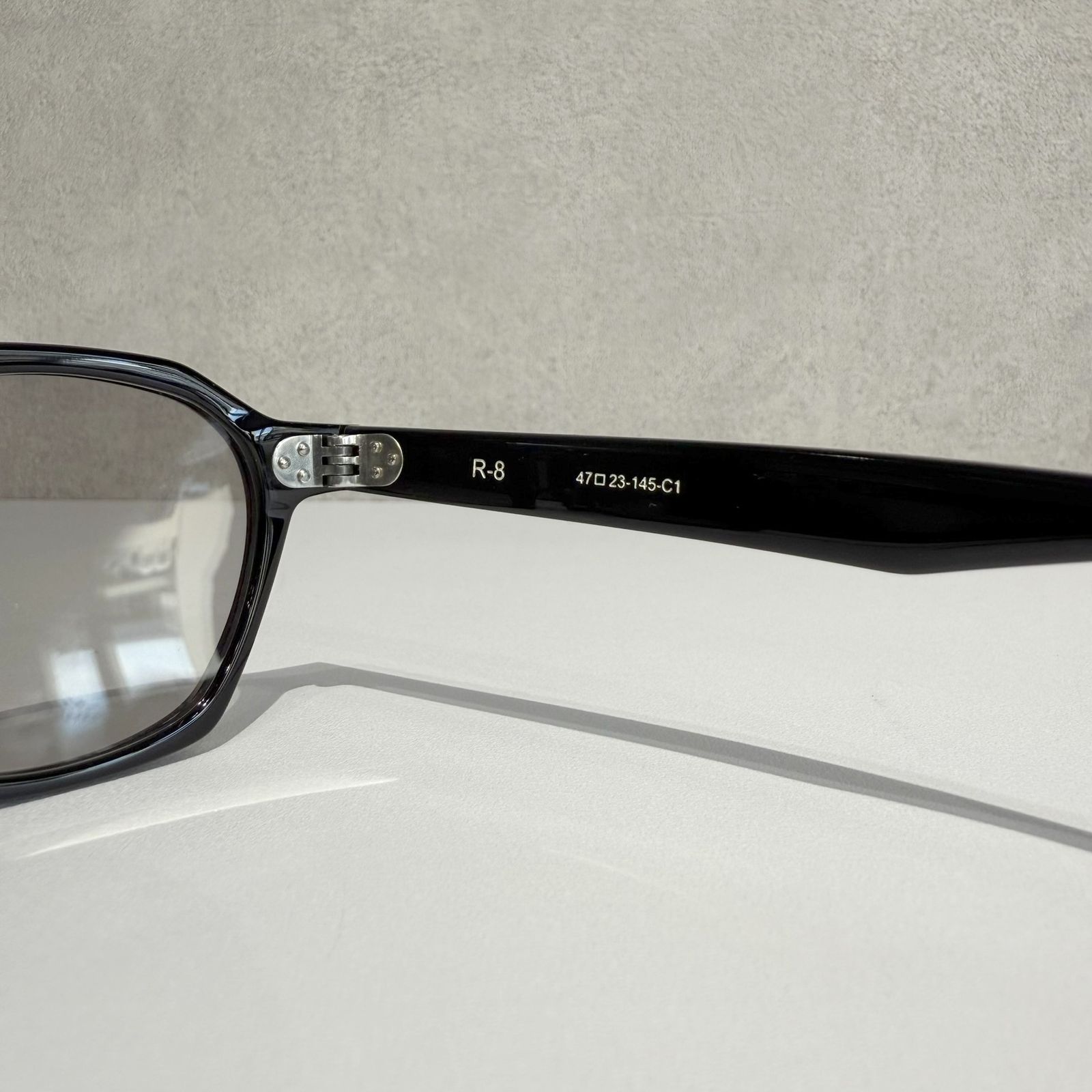 NEW. Revision R-8 / サングラス / ブラック