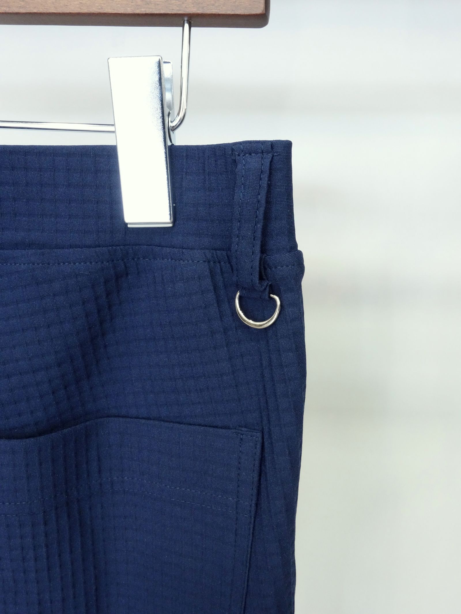 CHRIS EASY TUCK PANTS / RC25-ST-016T / リップルイージータックパンツ / ネイビー