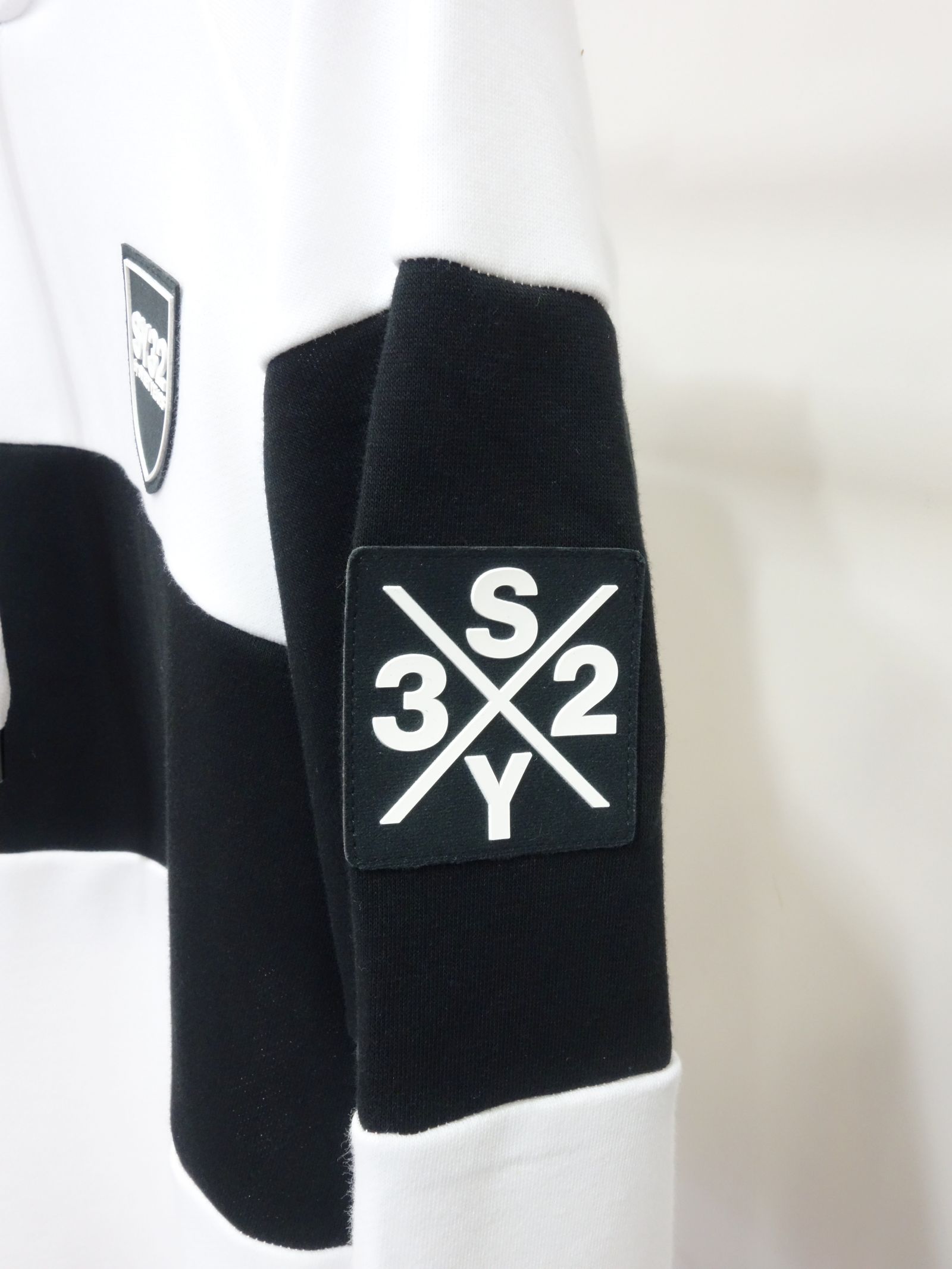 EXCHANGE P/O HOODIE / TNS1743 / プルオーバーパーカー