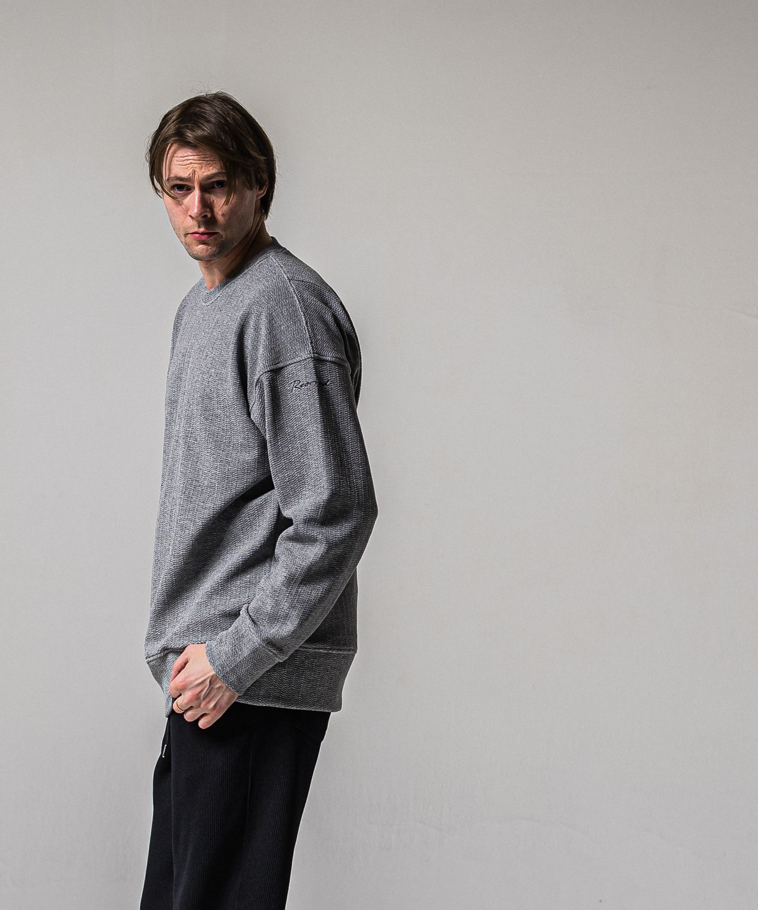 BLISTER TRAINER / RC39-C-004 / ブリスターニットトレーナー / グレー (1月中旬入荷予定)