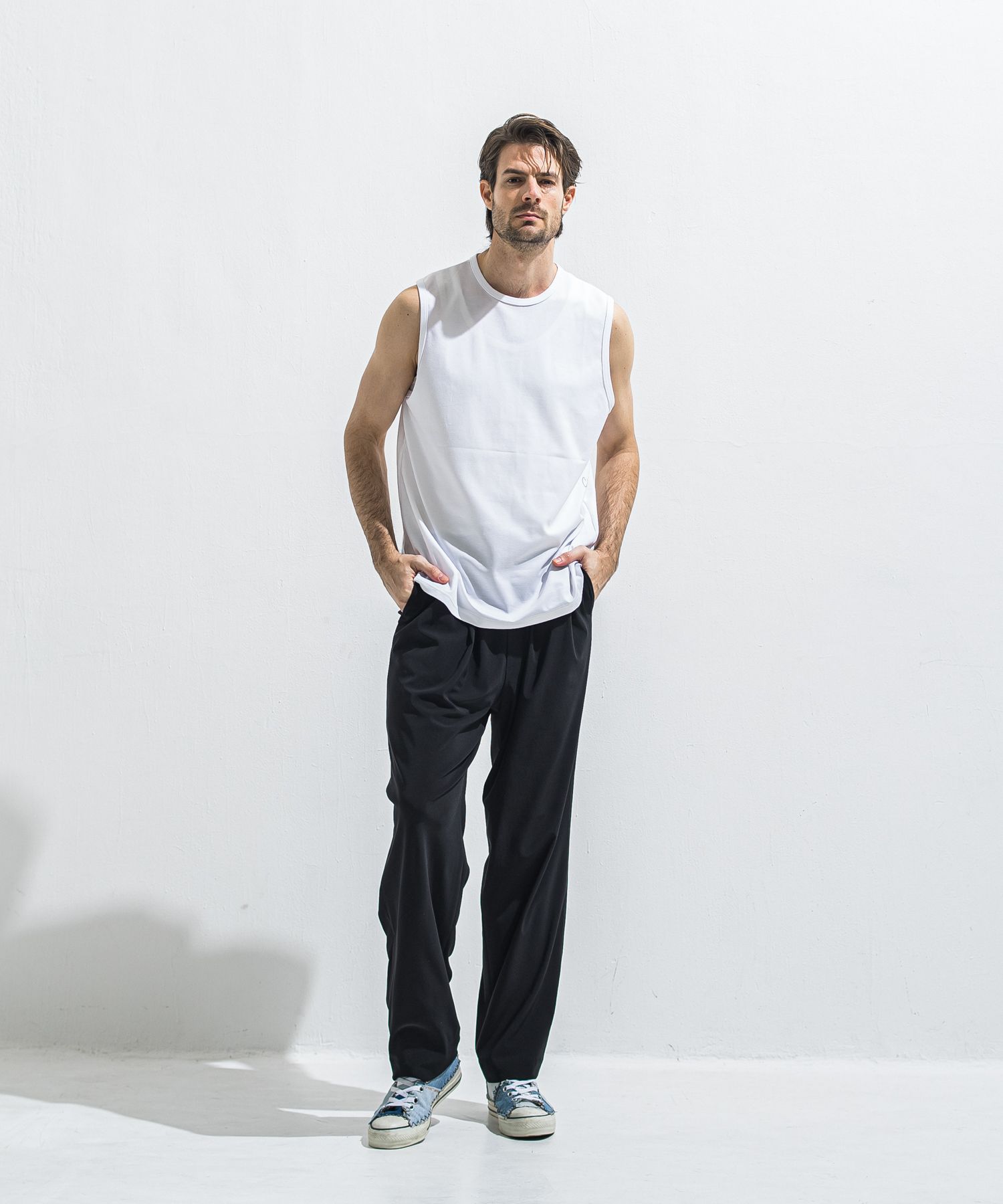 OVER NO SLEEVE / RC40-T-010 / サイドロゴメッシュノースリーブ / ホワイト (6月上旬入荷予定)