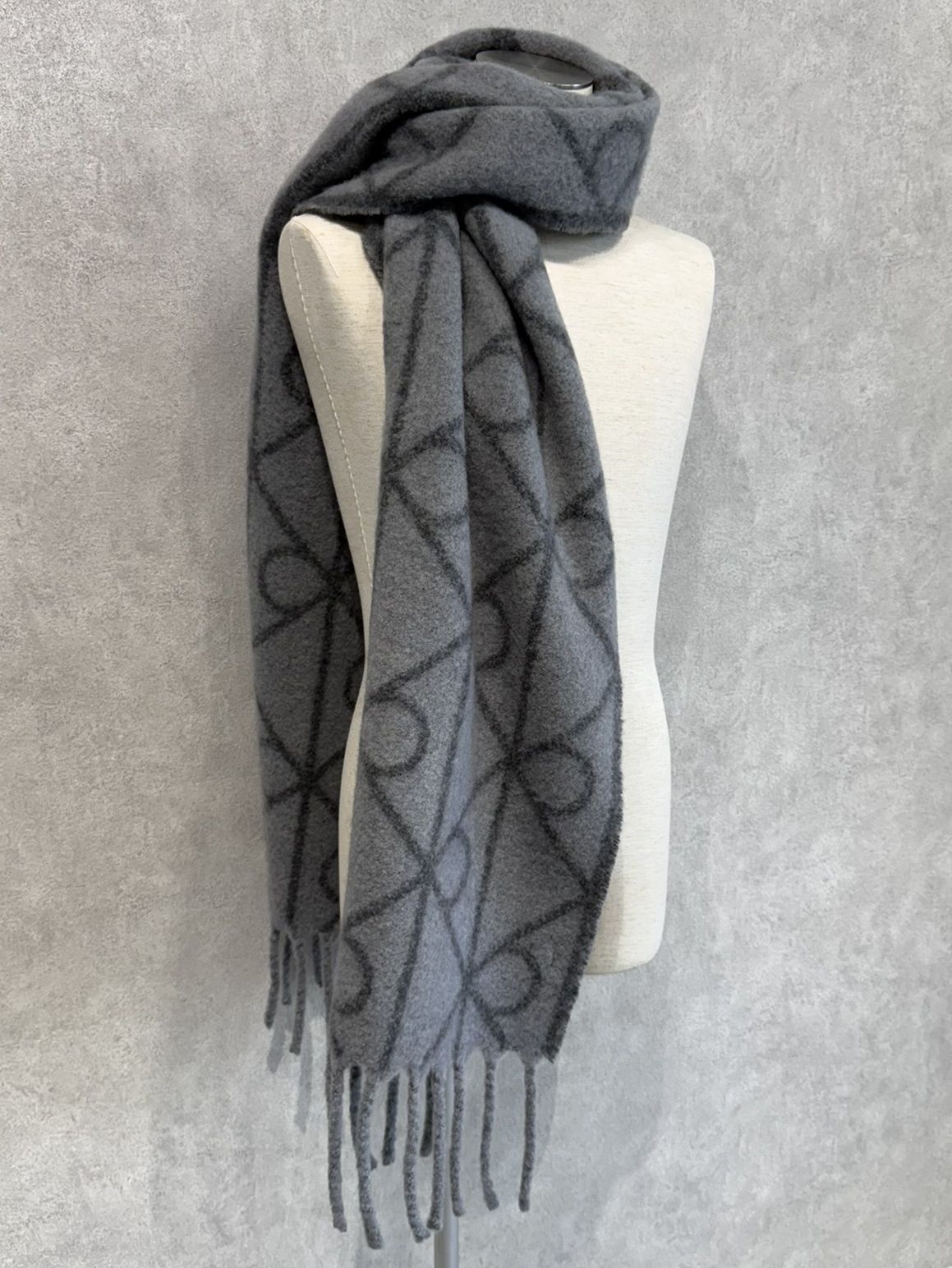 AOP BRUSHED HW SCARF / 4D8072G / N3Z(グレー)