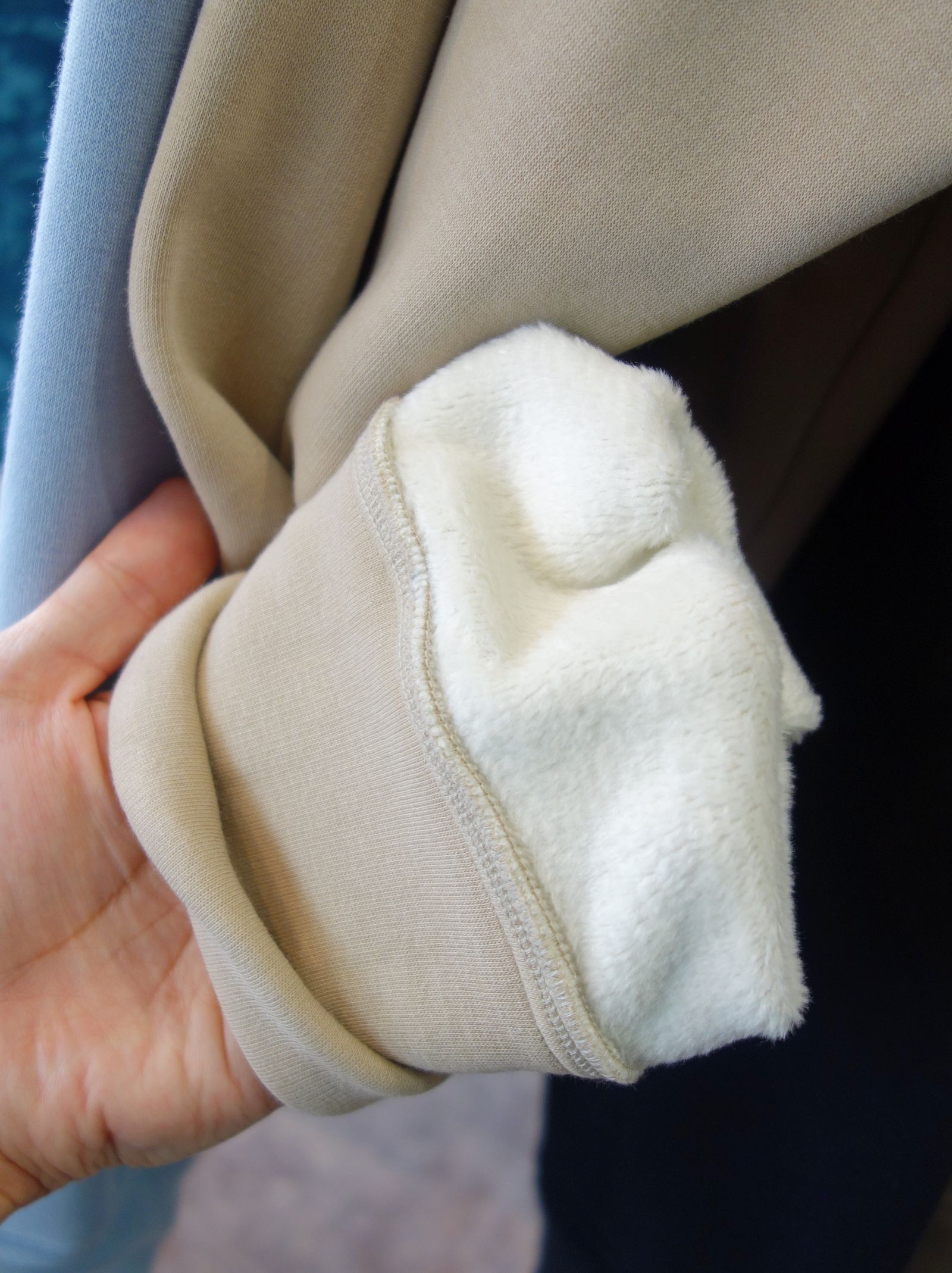RC VELOURS FLEECE DROP TRAINER / RC26-C-003 / 裏起毛RCロゴトレーナー / ベージュ