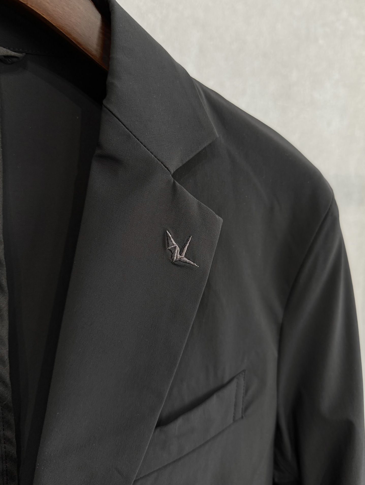 ストレッチナイロンセットアップ / uso-26062,usb-26062 / ブラック(無地)