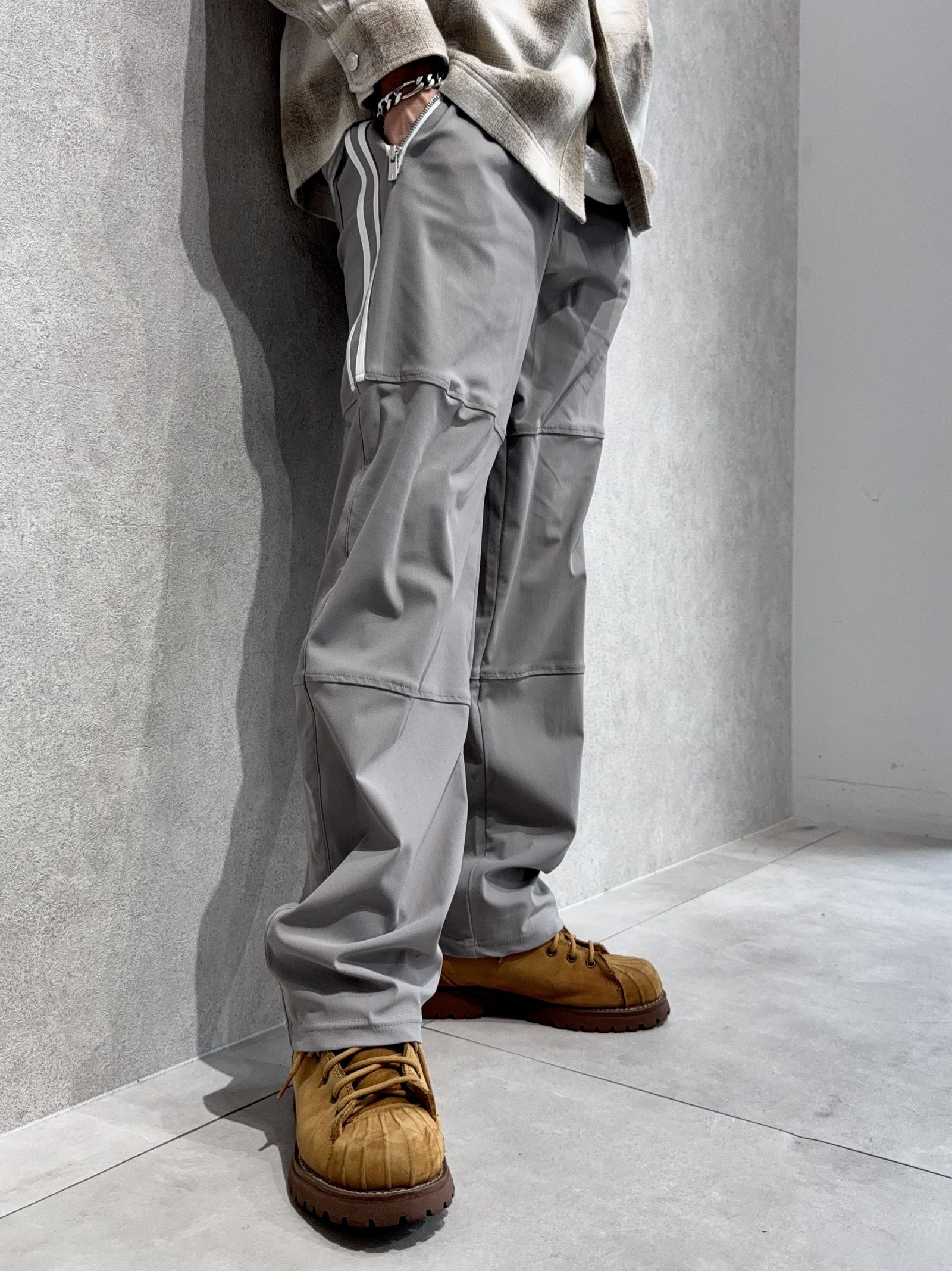 RESOUND新作チェックシャツ×ワイドラインパンツコーデ