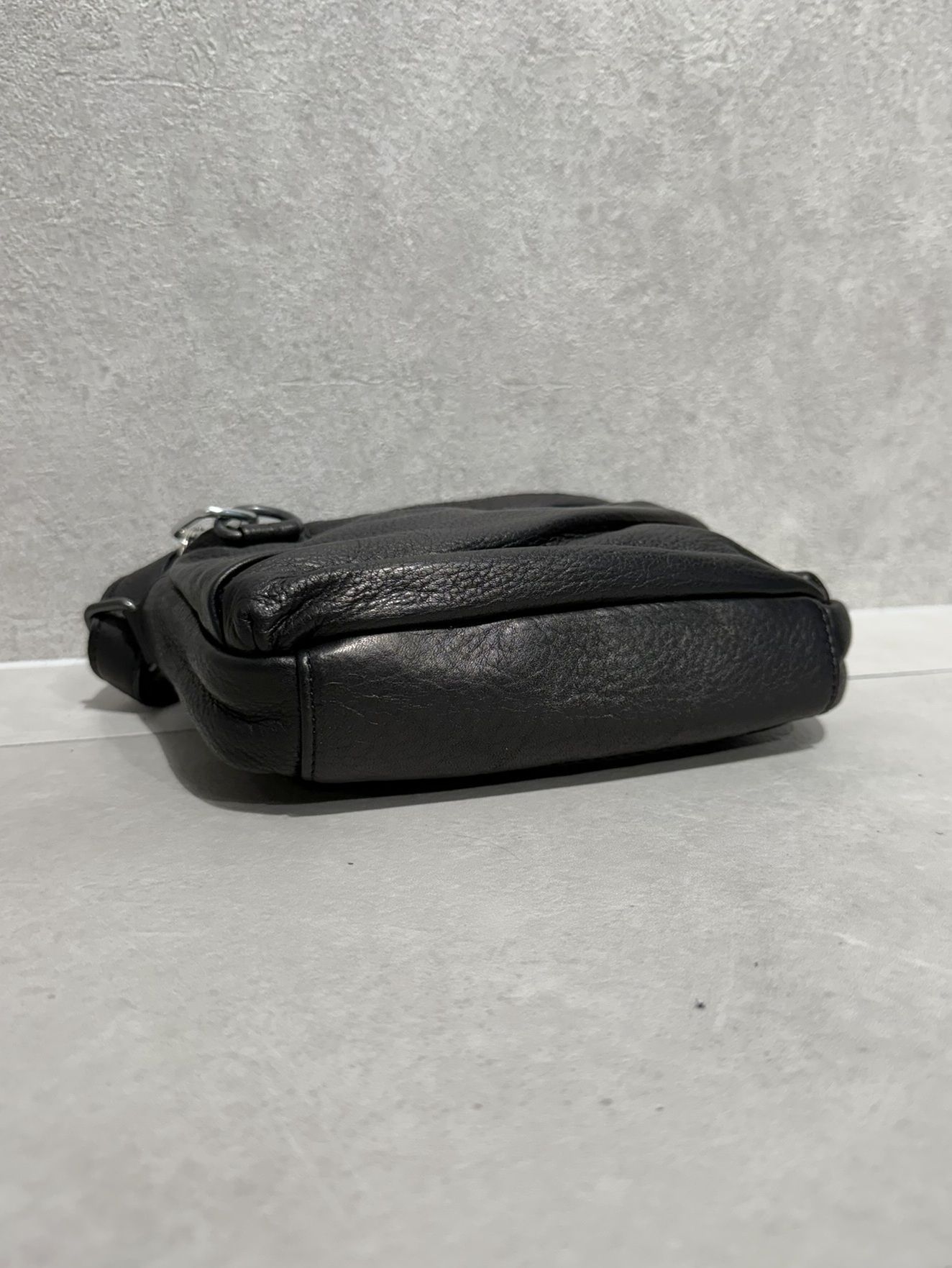 オイルドレザー ミニショルダーバッグ / DCD-01438B / ブラック×ブラック