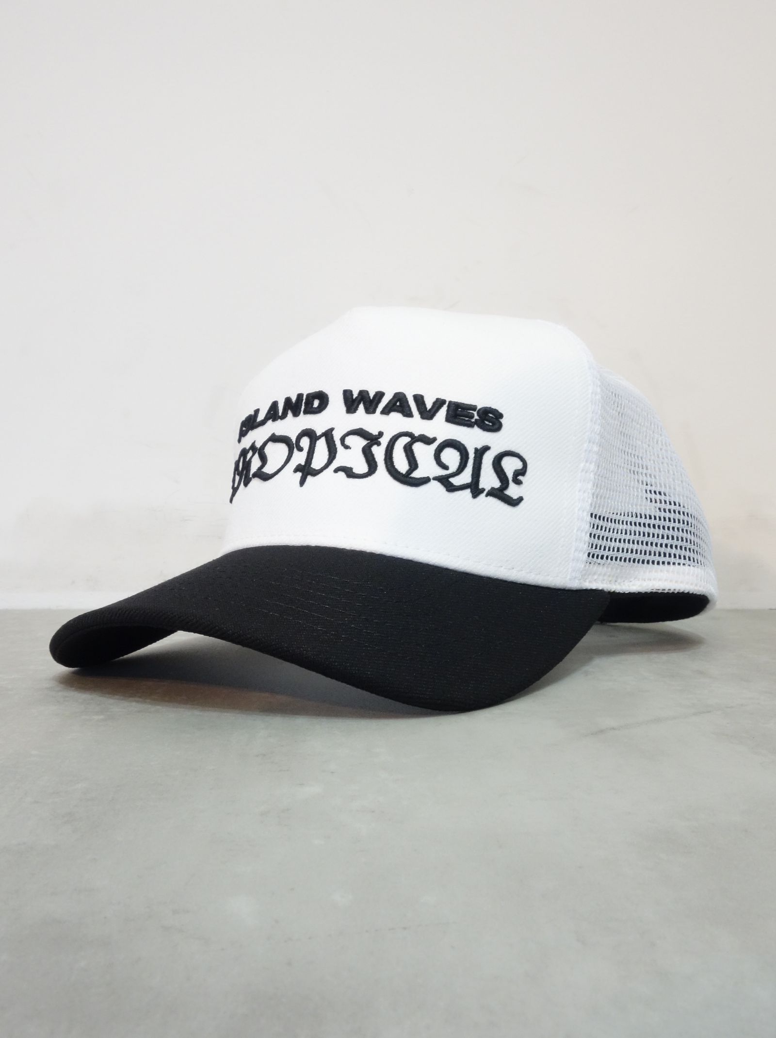 STAMPD - ISLAND WAVES 5 PANEL TRUCKER / SLA-U2878HT / メッシュ