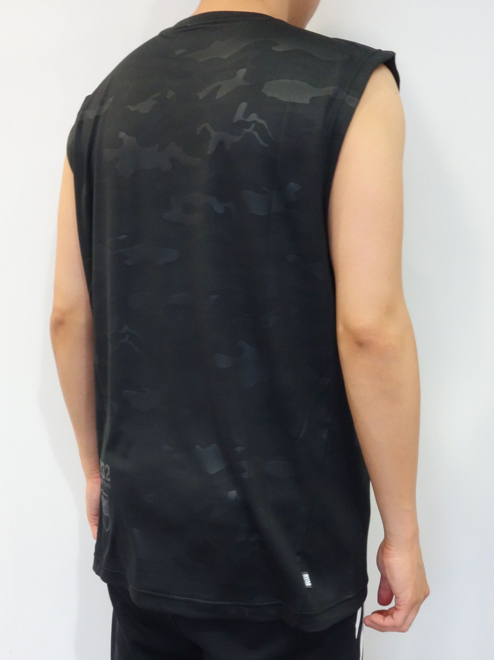 EMBOSS SLEEVELESS / 10215 / ノースリーブTシャツ