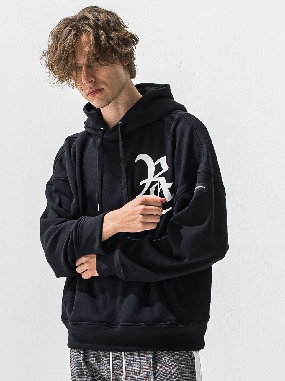 RC VELOURS FLEECE HOODIE / RC42-C-008 / 裏起毛RCロゴプルオーバーパーカー / ブラック (11月上旬入荷予定)