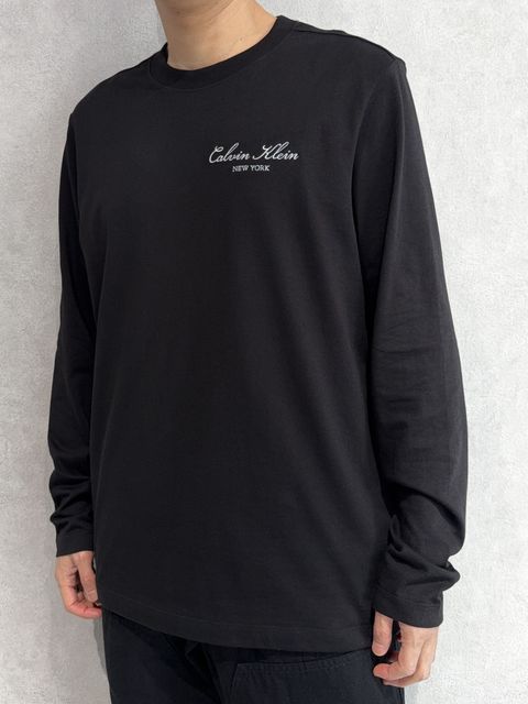 ロングスリーブ イージー20sスクリプトグラフィックTシャツ / 4RH854G / UB1(ブラック)