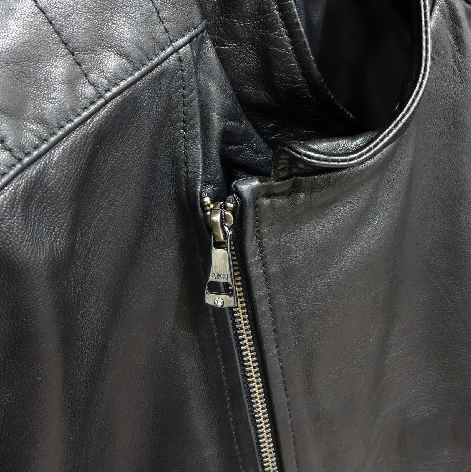 新規取扱いの【AKM Contemporary】から、上質シープスキンの