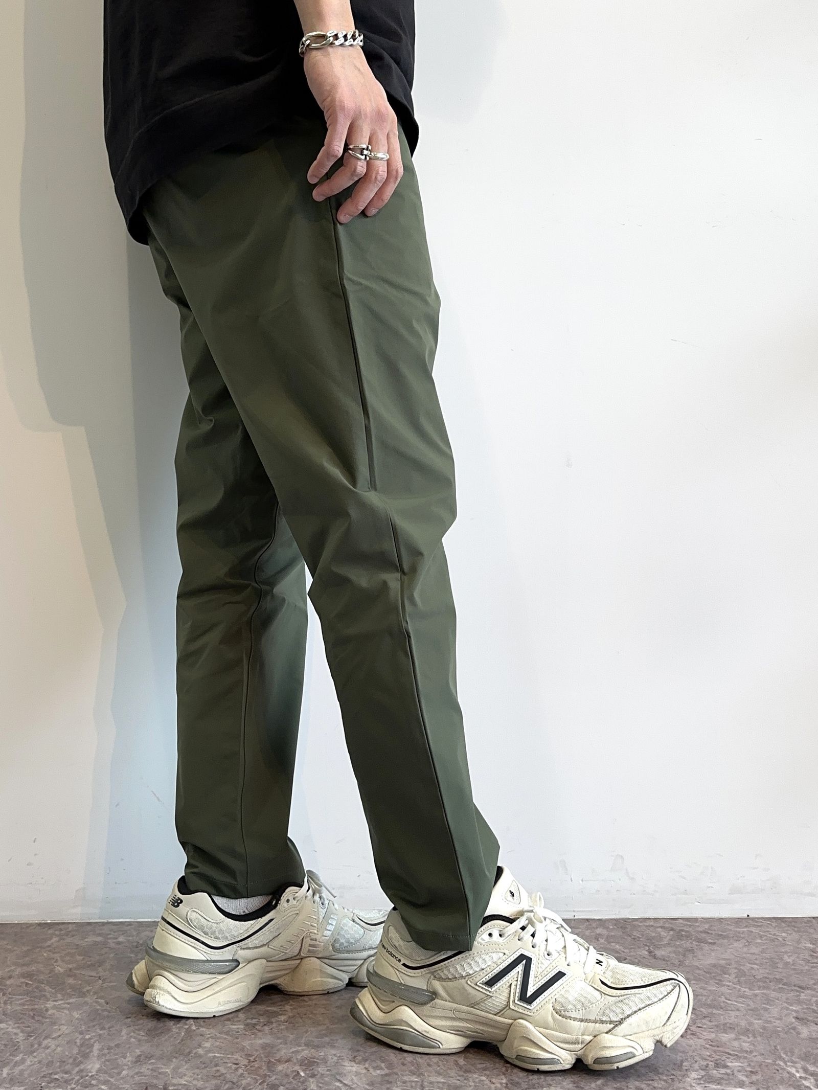 PAT WIDE EASY PANTS / RC31-ST-036 / ベルト付きテーパードワイドパンツ / ナイロンカーキ