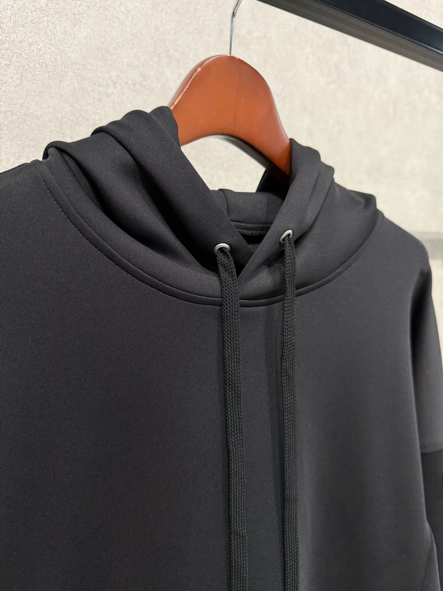 BACK ID LOOSE HOODIE / RC37-C-006 / バックロゴパーカー / ブラック