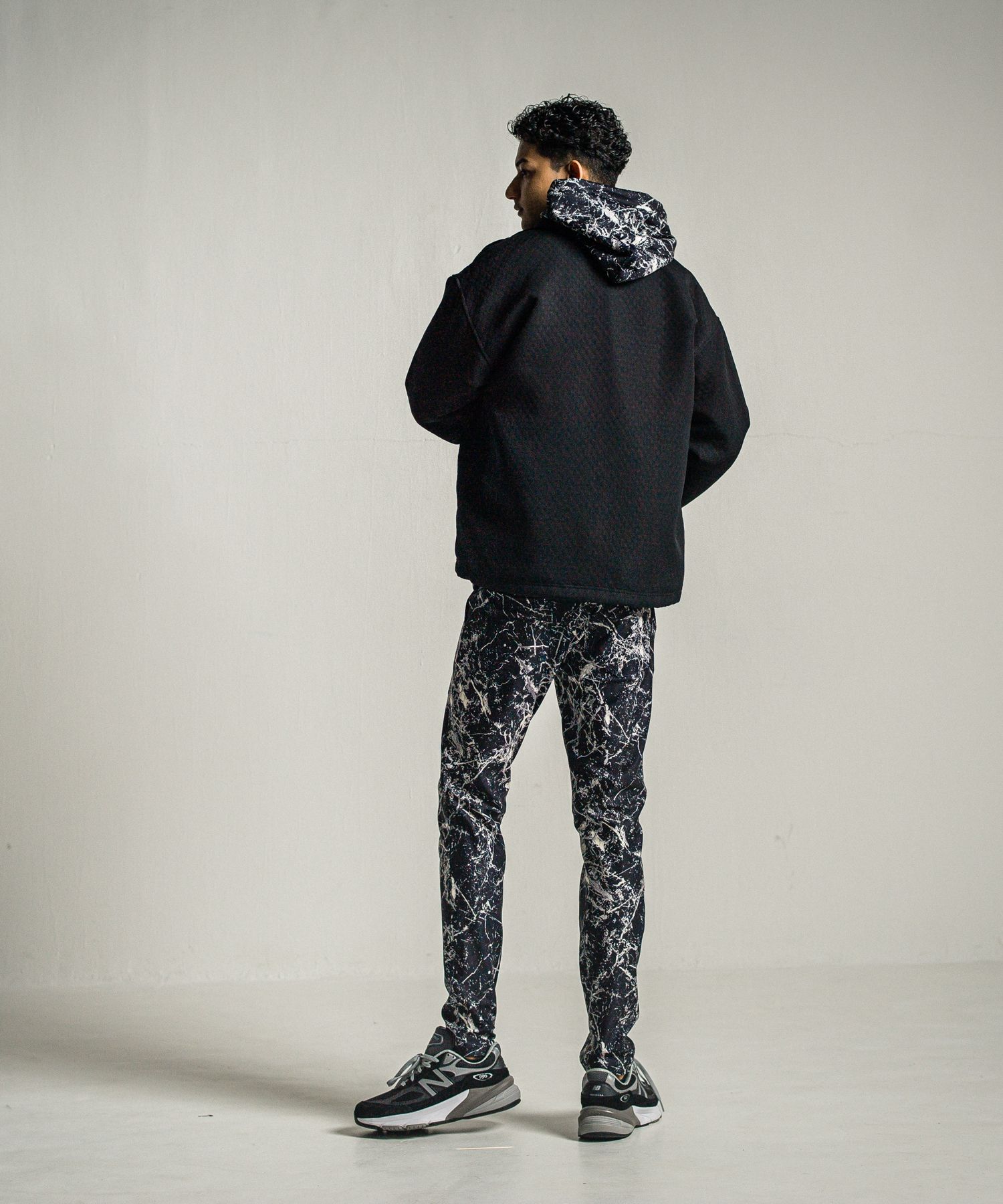 PAINT LOOSE HOODIE / RC34-C-008 / ペイント柄ルーズパーカー / ブラック