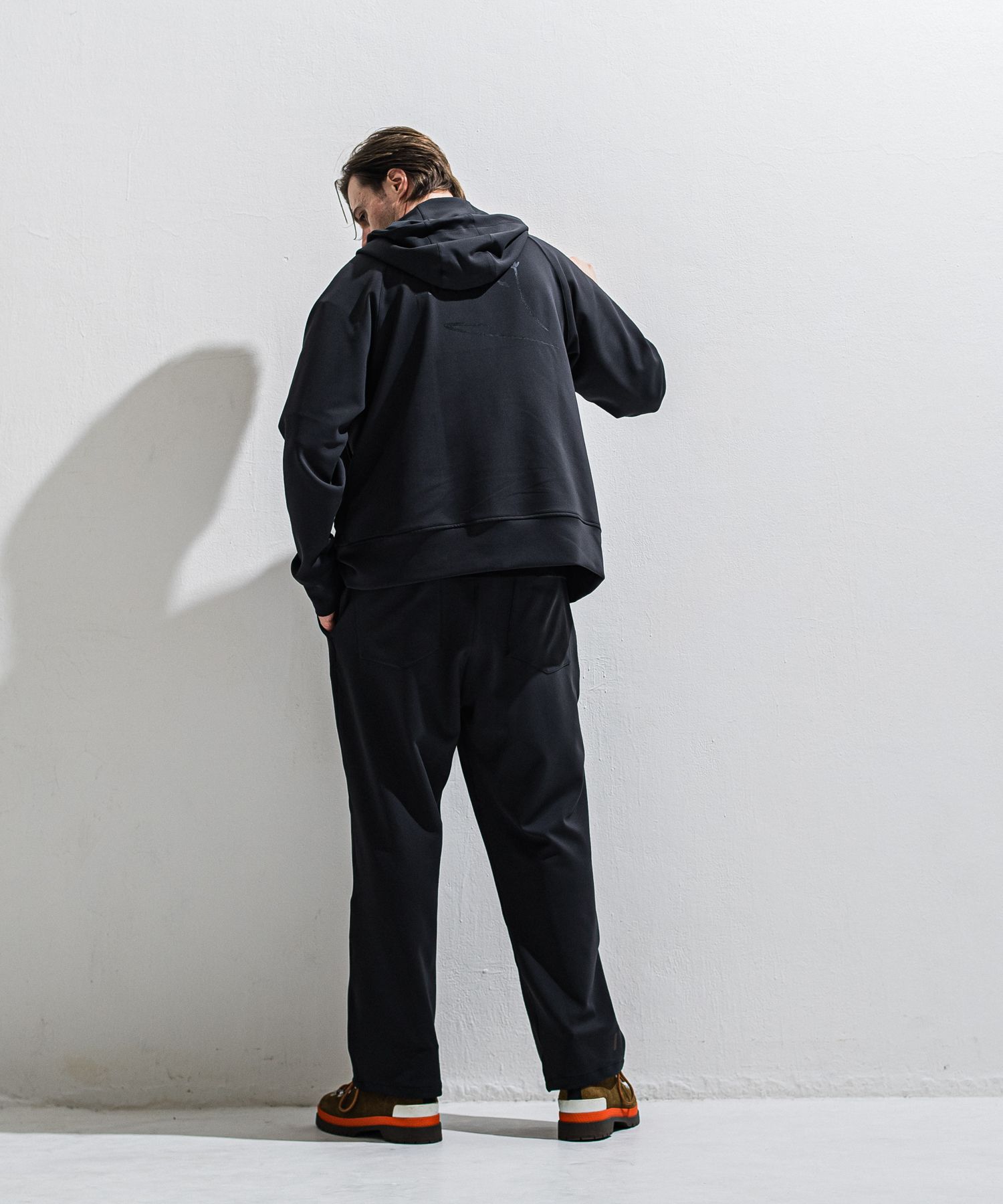 SIGN ZIP HOODIE / DP1-C-002 / サインプリントジップパーカー / ブラック (2月上旬入荷予定)