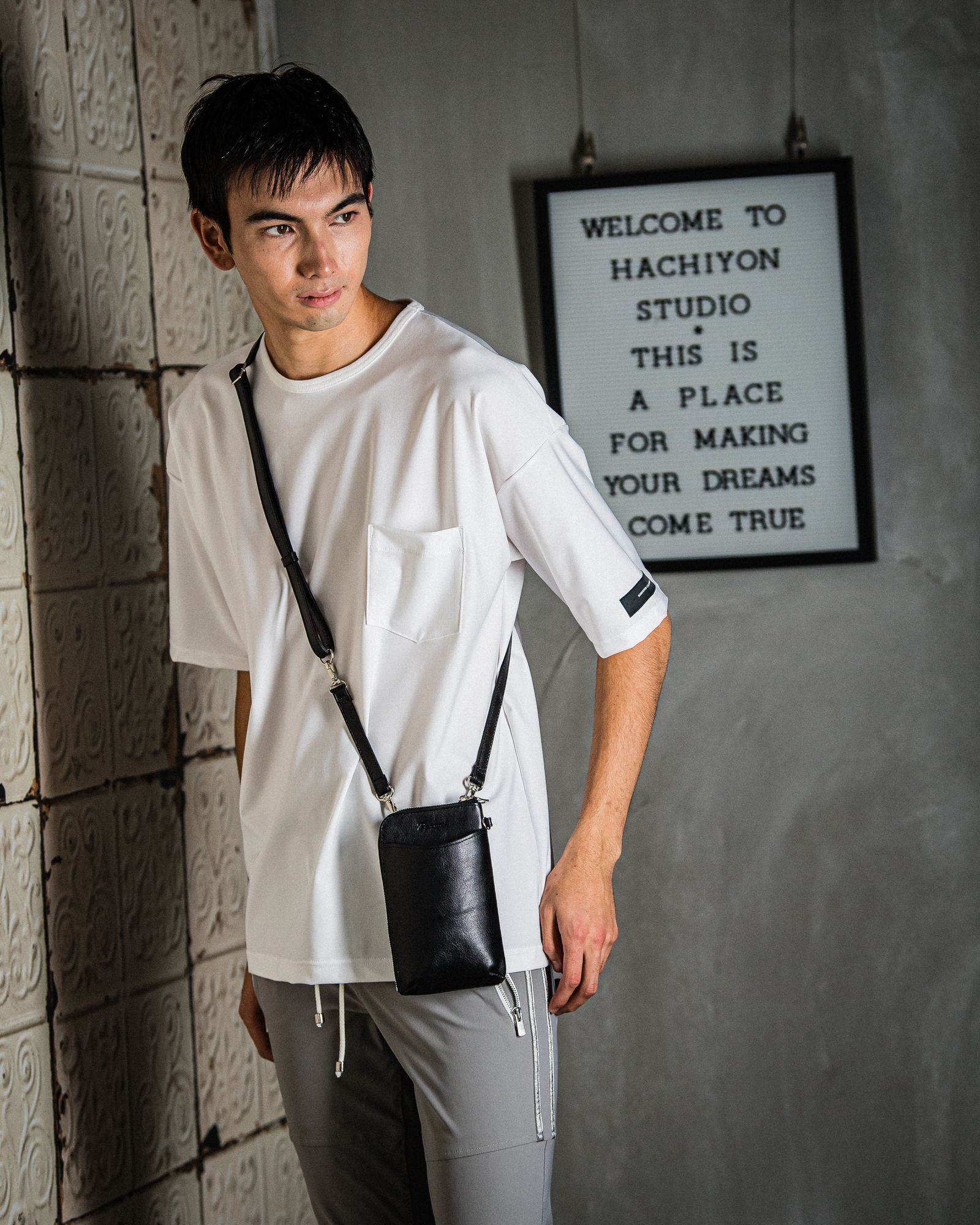 vermilion×RESOUND MOBILE POUCH / RC31-BAG-001RV / ウォレットショルダーバッグ / ブラック