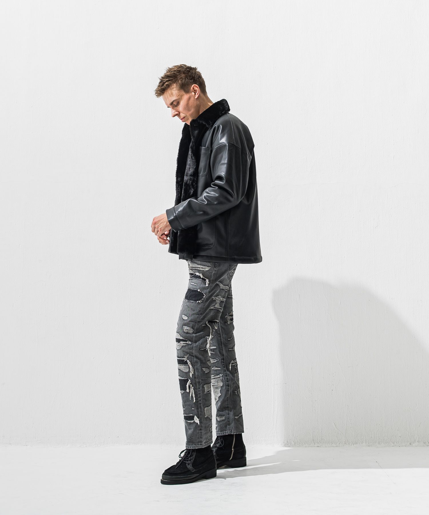 SCOTT JEANSS / RC42-ST-006 / レギュラーテーパードデニムパンツ / スペシャルクラッシュ ブラック (12月中旬入荷予定)