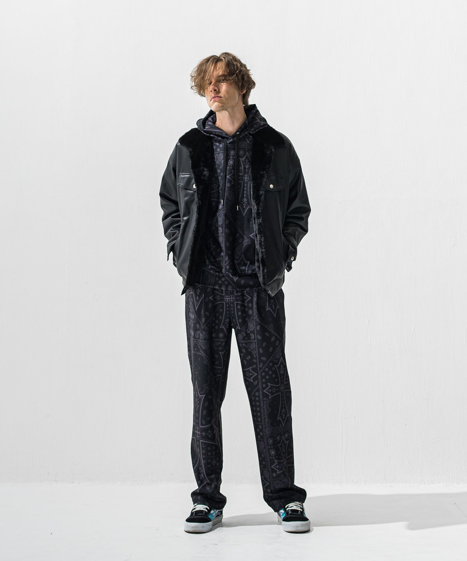 CHRIS EASY WIDE TUCK PANTS / RC42-ST-016WT / セミワイドタックパンツ / クロスブラック (1月上旬入荷予定)