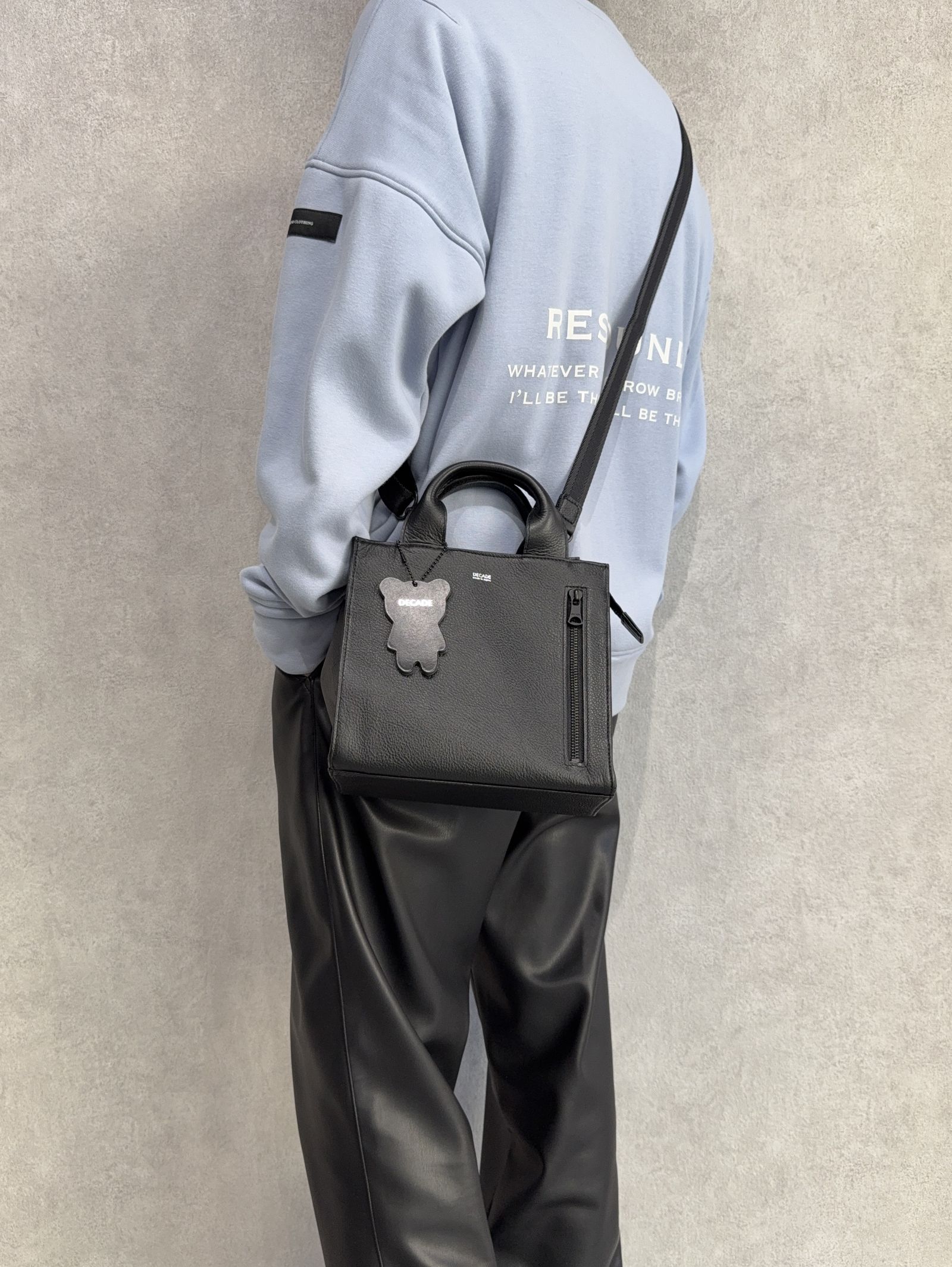 ウォータープルーフレザー ミニショルダートートバッグ / DCD-01540B / ブラック×ブラック